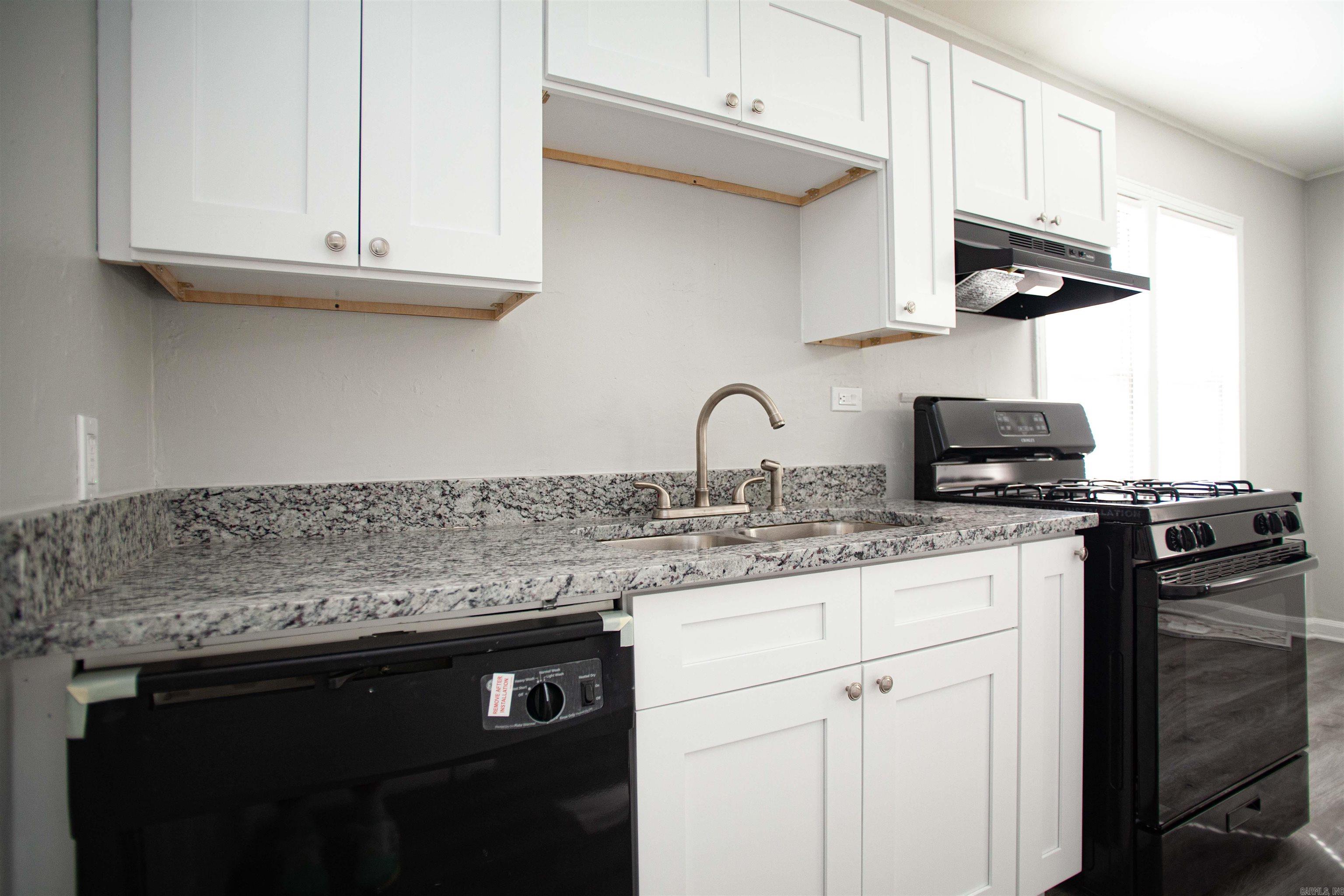 Bushmeyers Annex #1 - Residential Lease