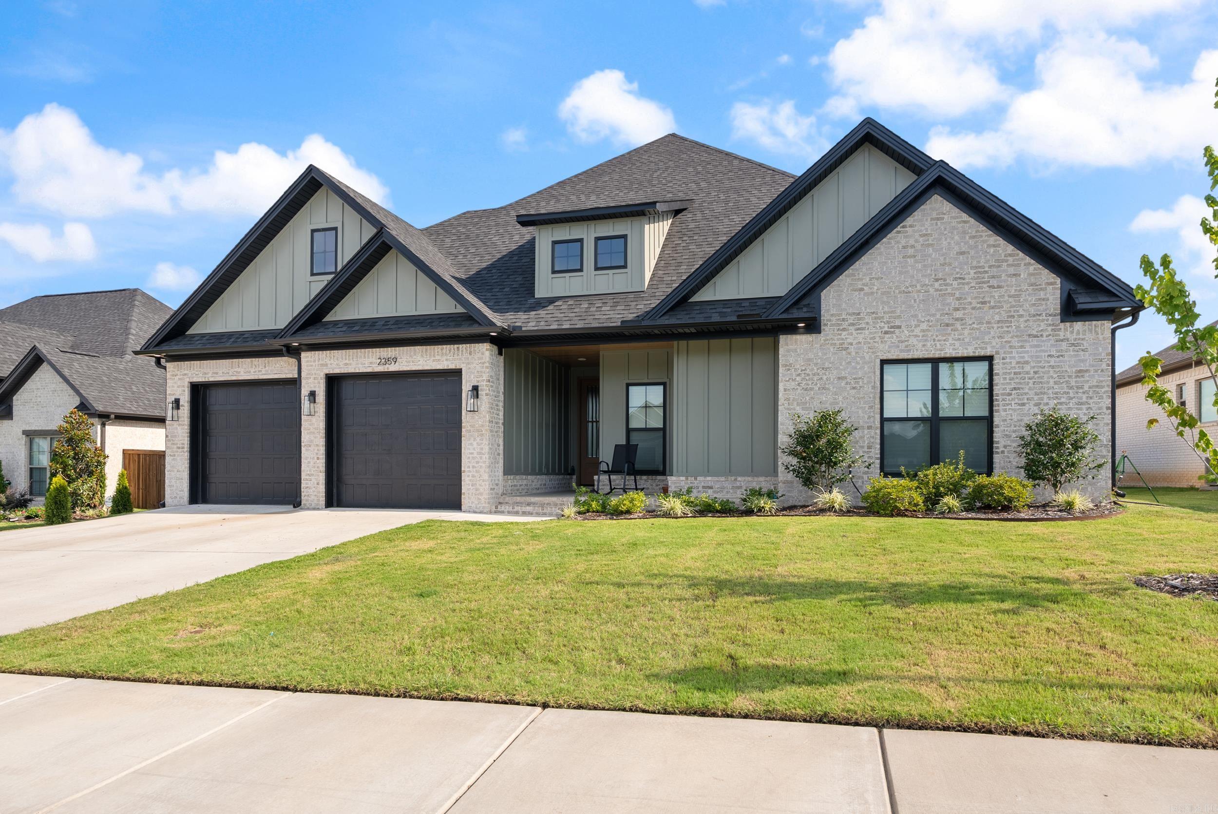 IVY PLACE - Residential