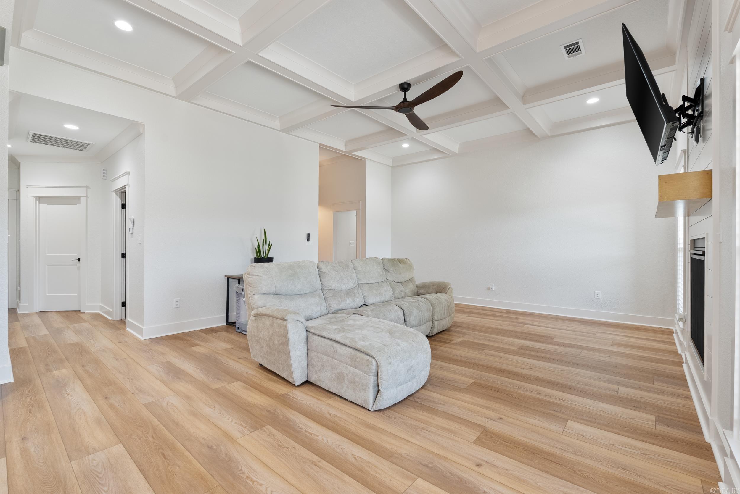 IVY PLACE - Residential