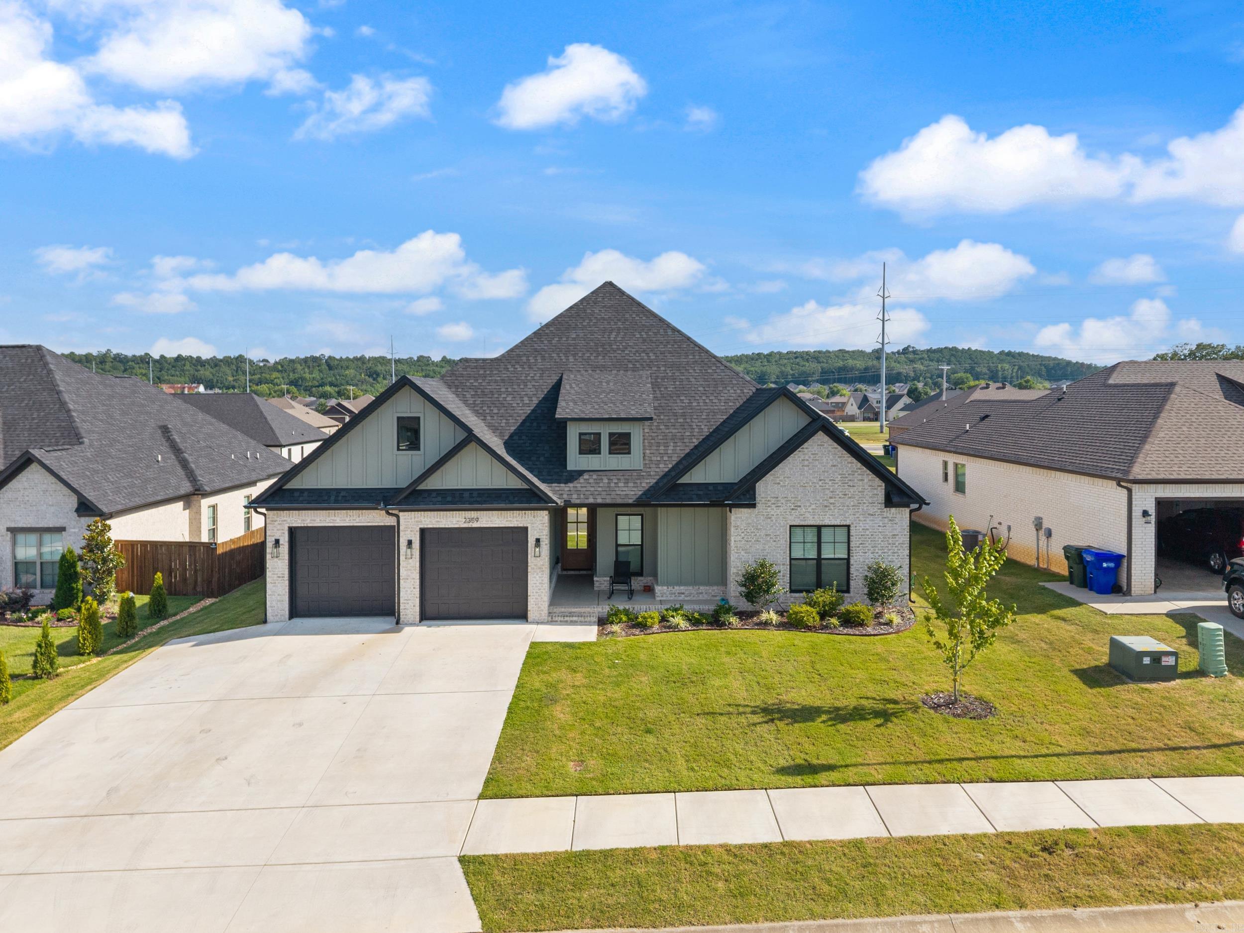 IVY PLACE - Residential