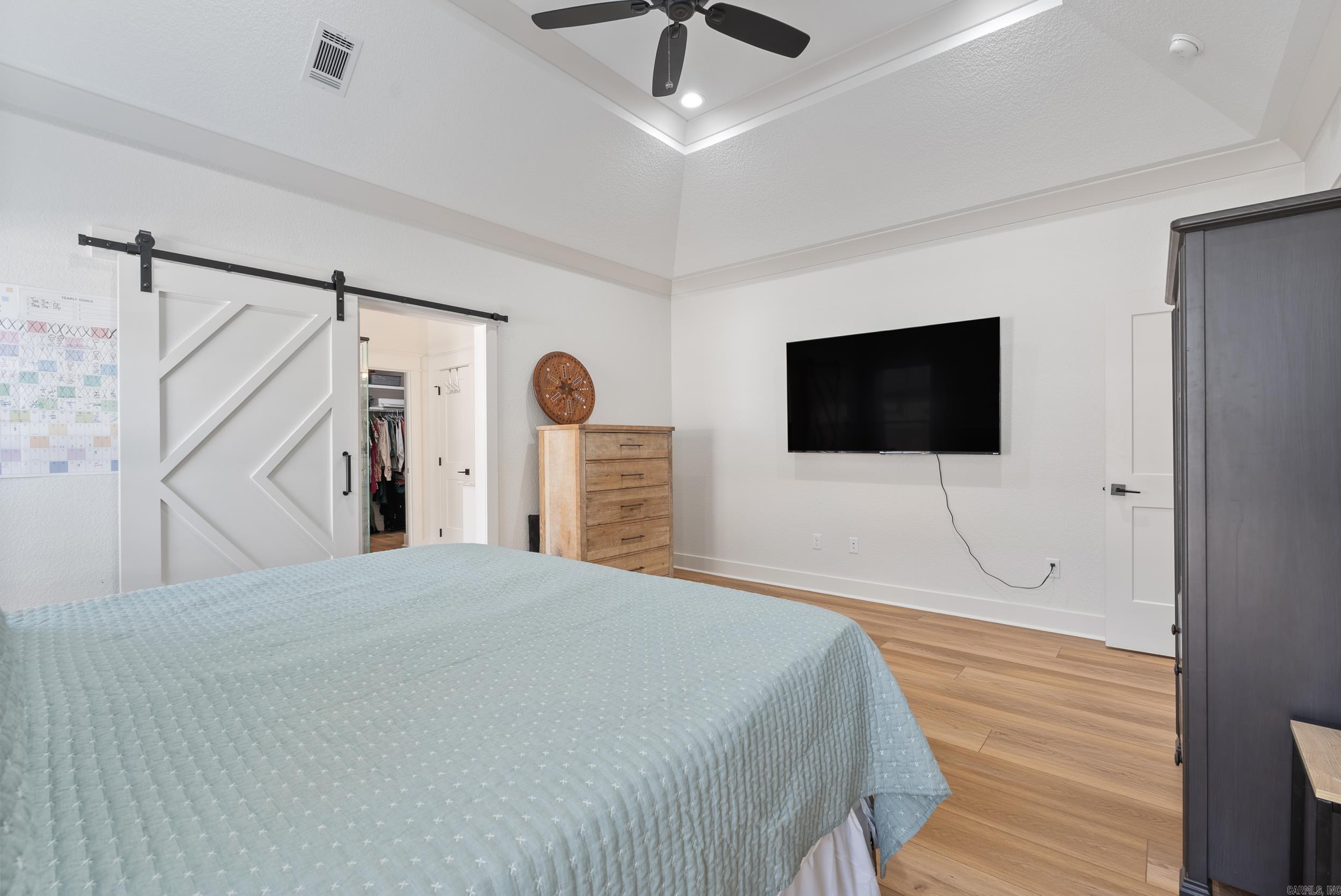 IVY PLACE - Residential