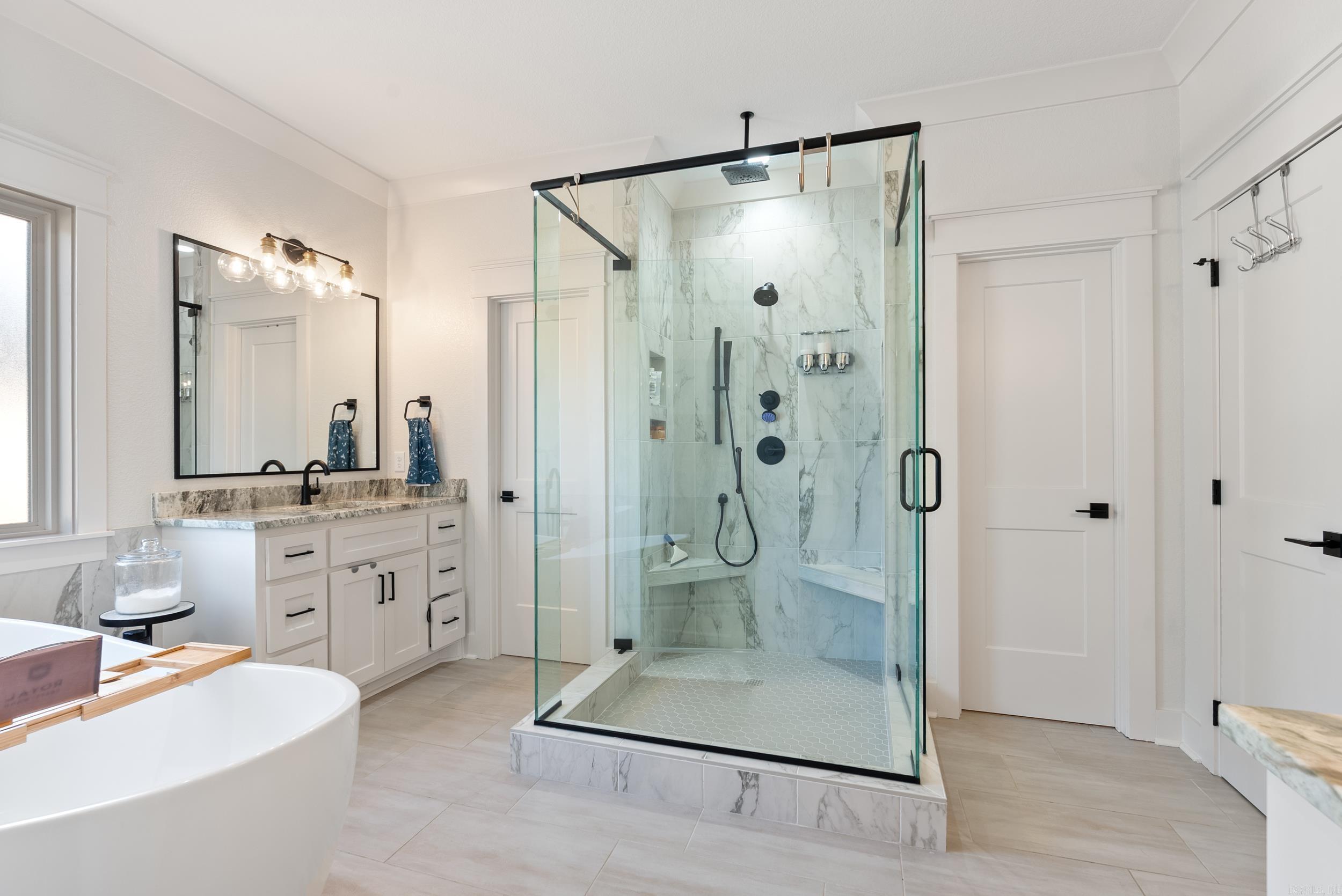 IVY PLACE - Residential