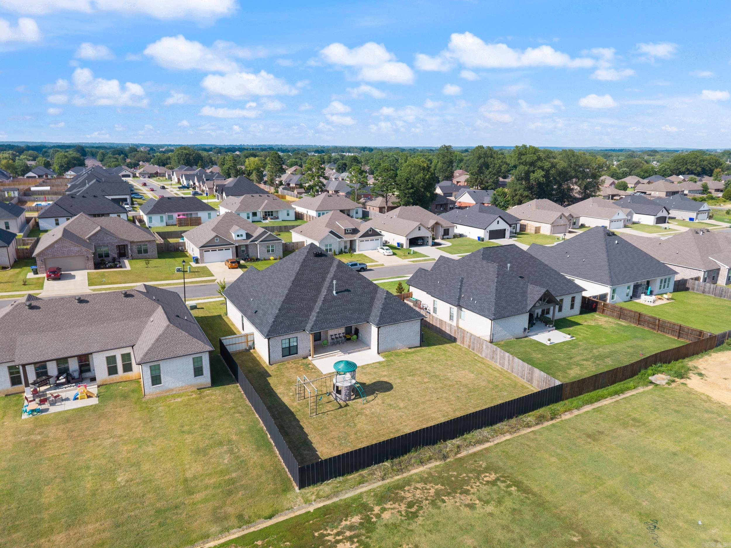 IVY PLACE - Residential