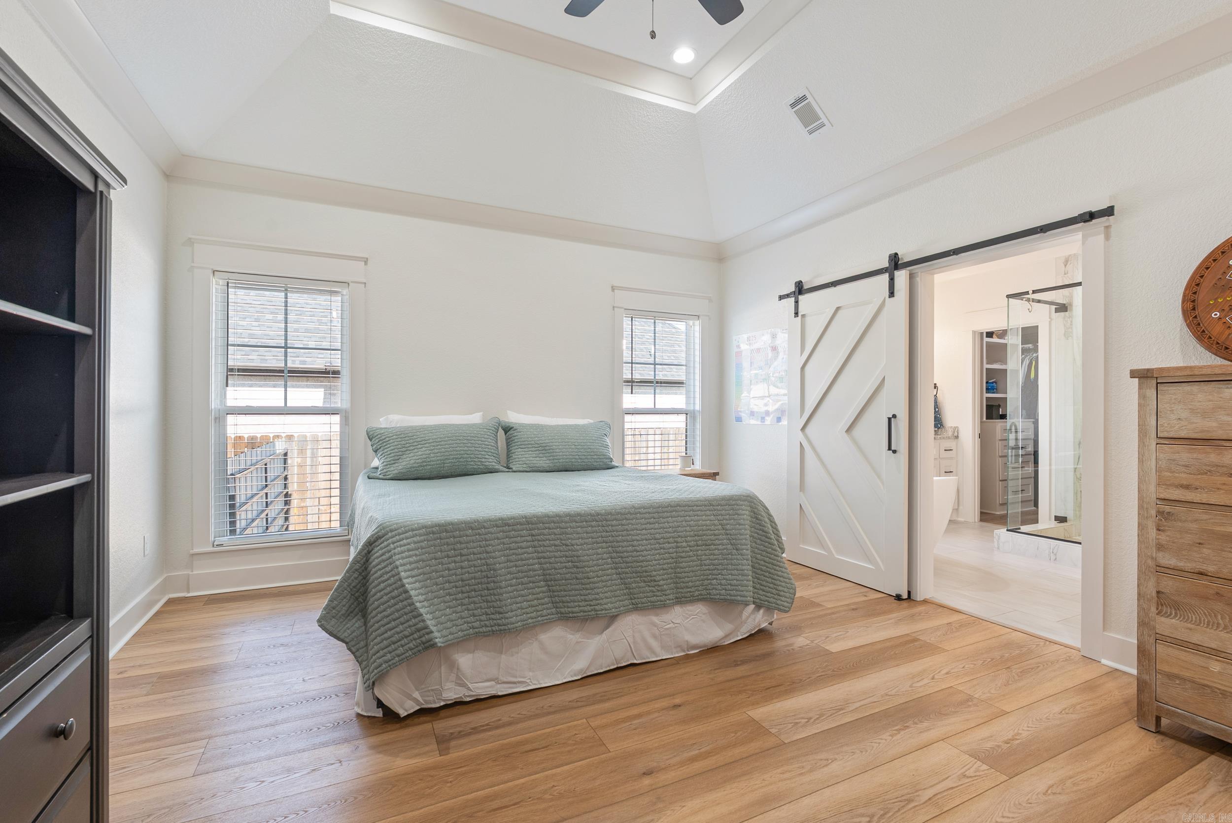 IVY PLACE - Residential