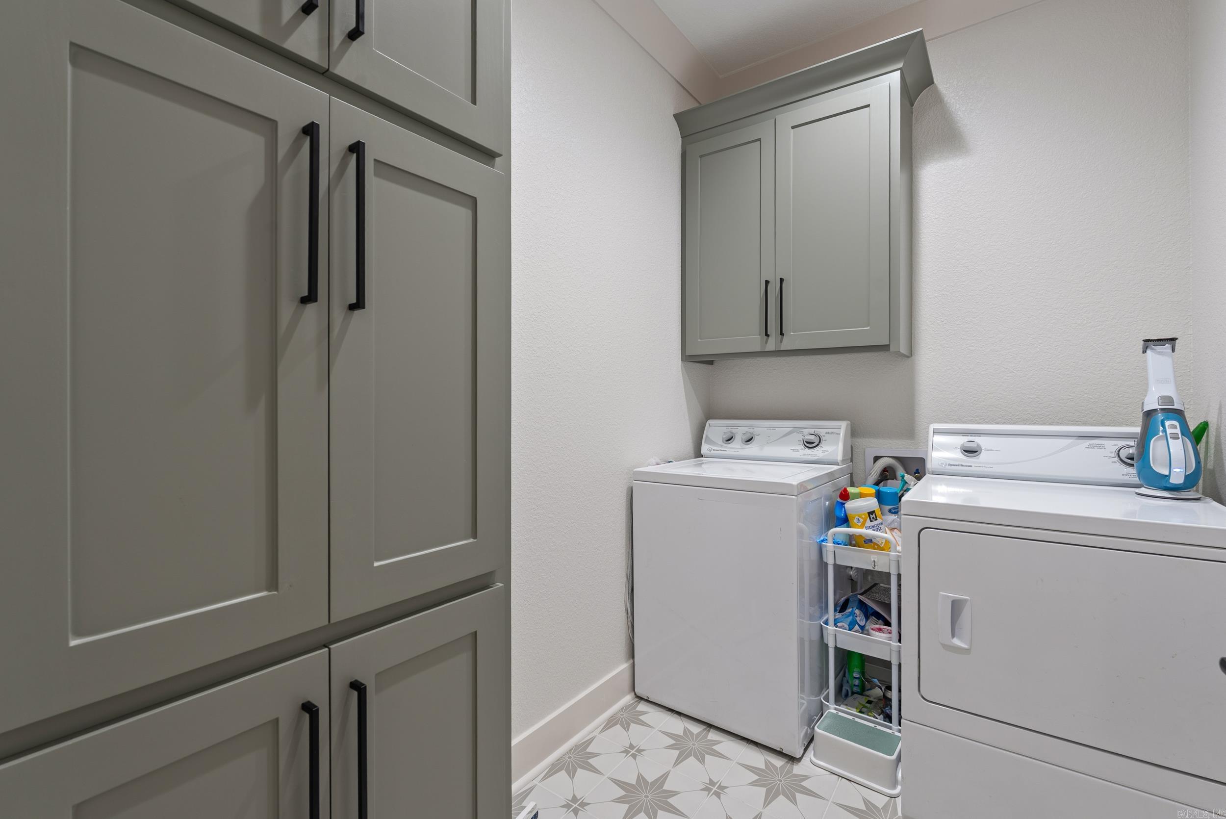 IVY PLACE - Residential