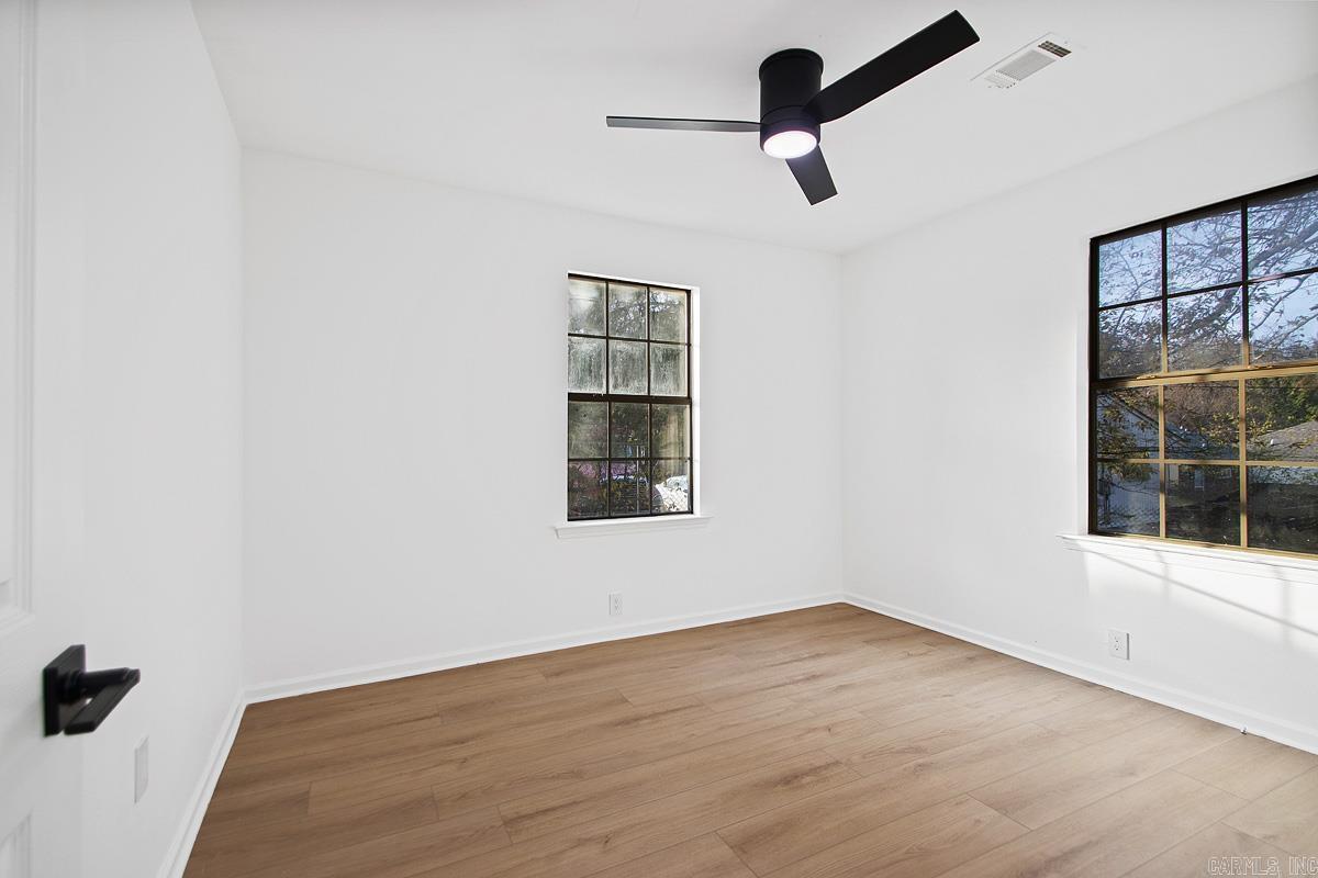 OAK GLEN - Residential