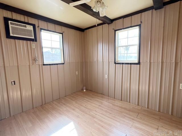 SPRING FALLS - Residential