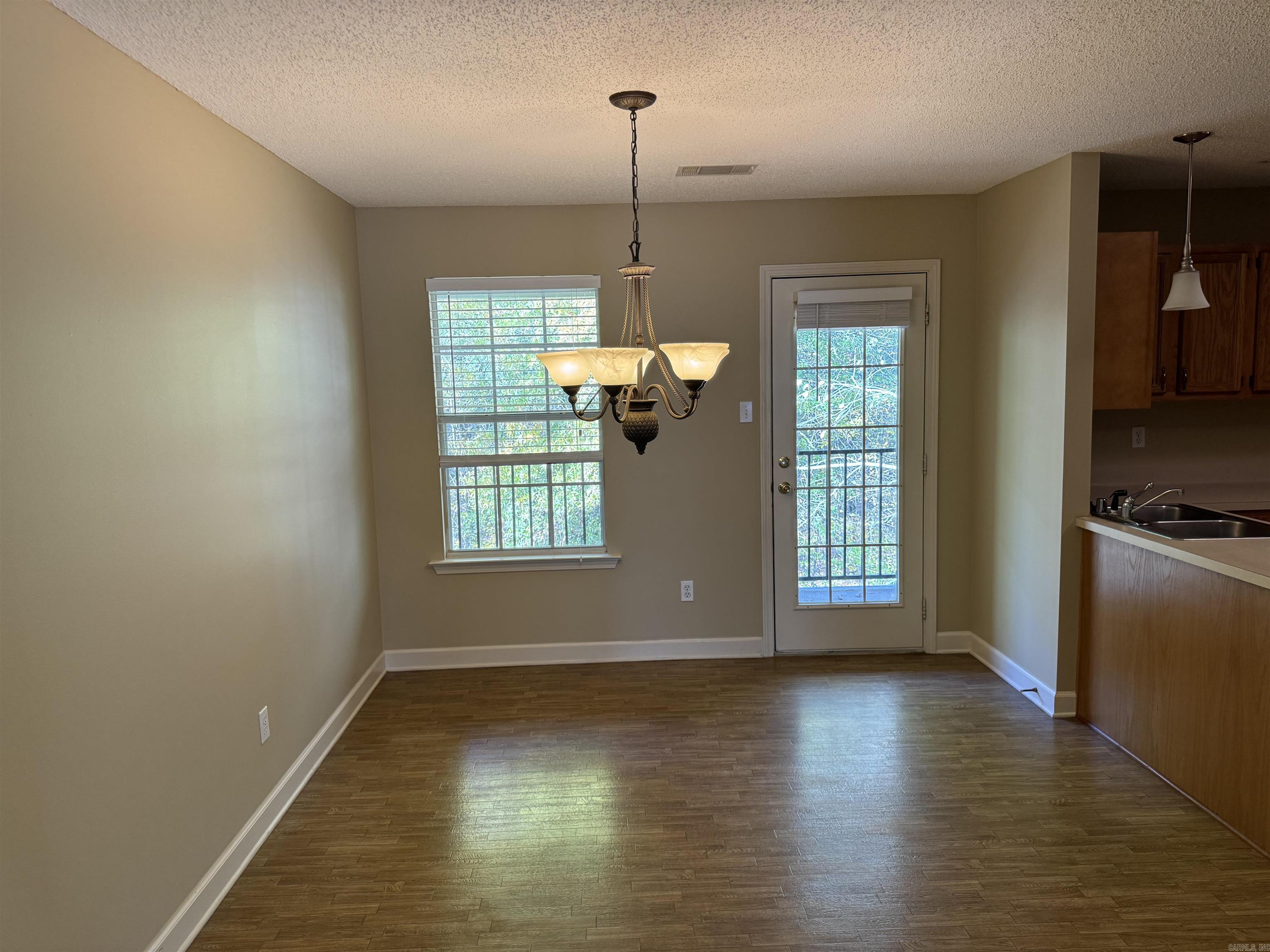 Pinnacle Valley - Residential Lease