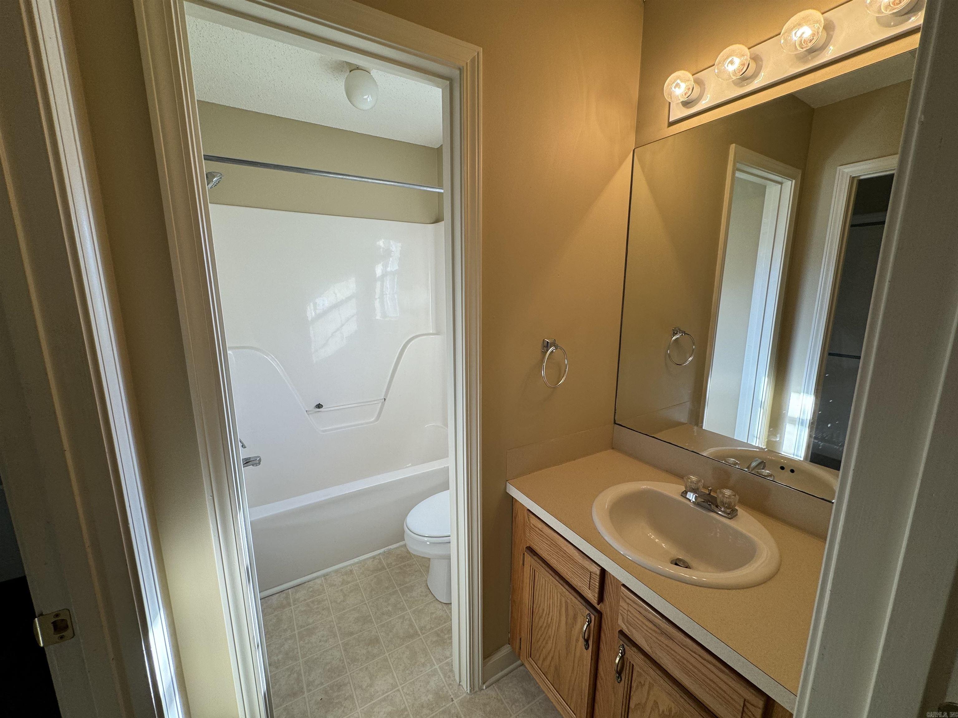 Pinnacle Valley - Residential Lease