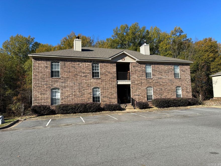 Nice, large and updated 2 bedroom 2 bath apartment close to the River Trail. Downstairs unit. Large Living room with wood burning fireplace. Both bedrooms are large. Primary bedroom has it's own bathroom and walk in closet. Nice covered patio off of dining area. New stainless appliances. Washer and dryer connections in the laundry room.