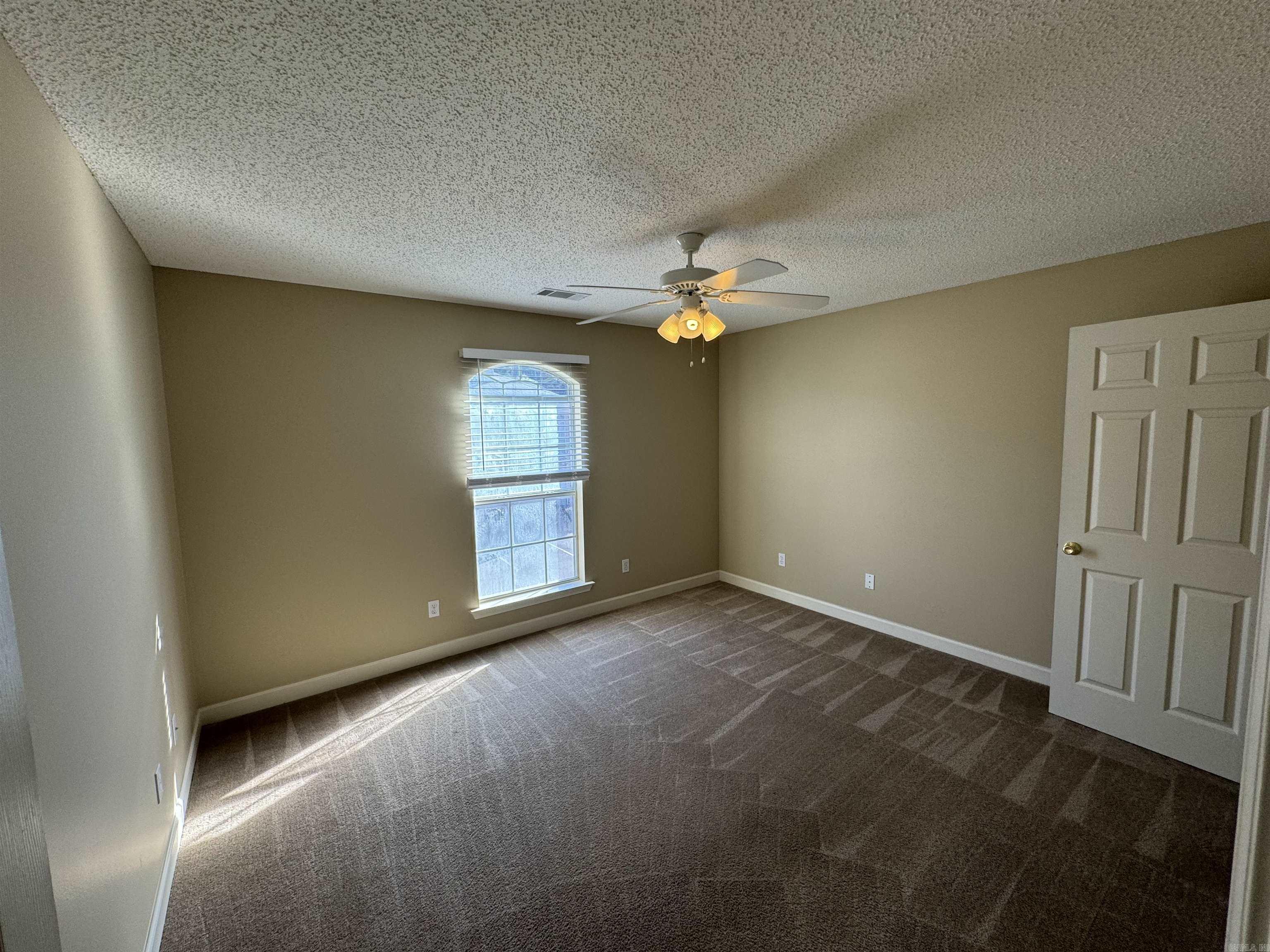 Pinnacle Valley - Residential Lease