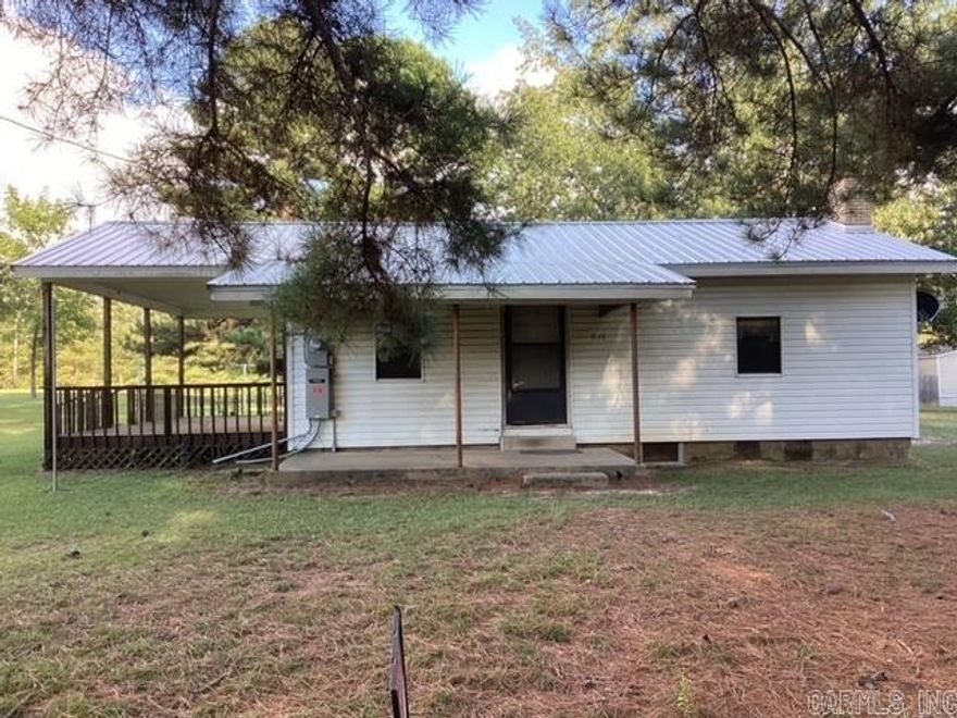 The new metal roof, 7/25/23, was installed by Lawrence Roofing. Hollis Heat & Air performs two maintenance inspections twice annually. New refrigerator.