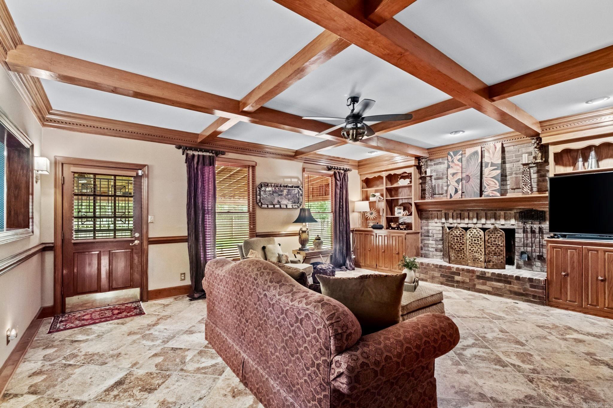 MAUMELLE CLUB MANOR TO CRYSTAL - Residential