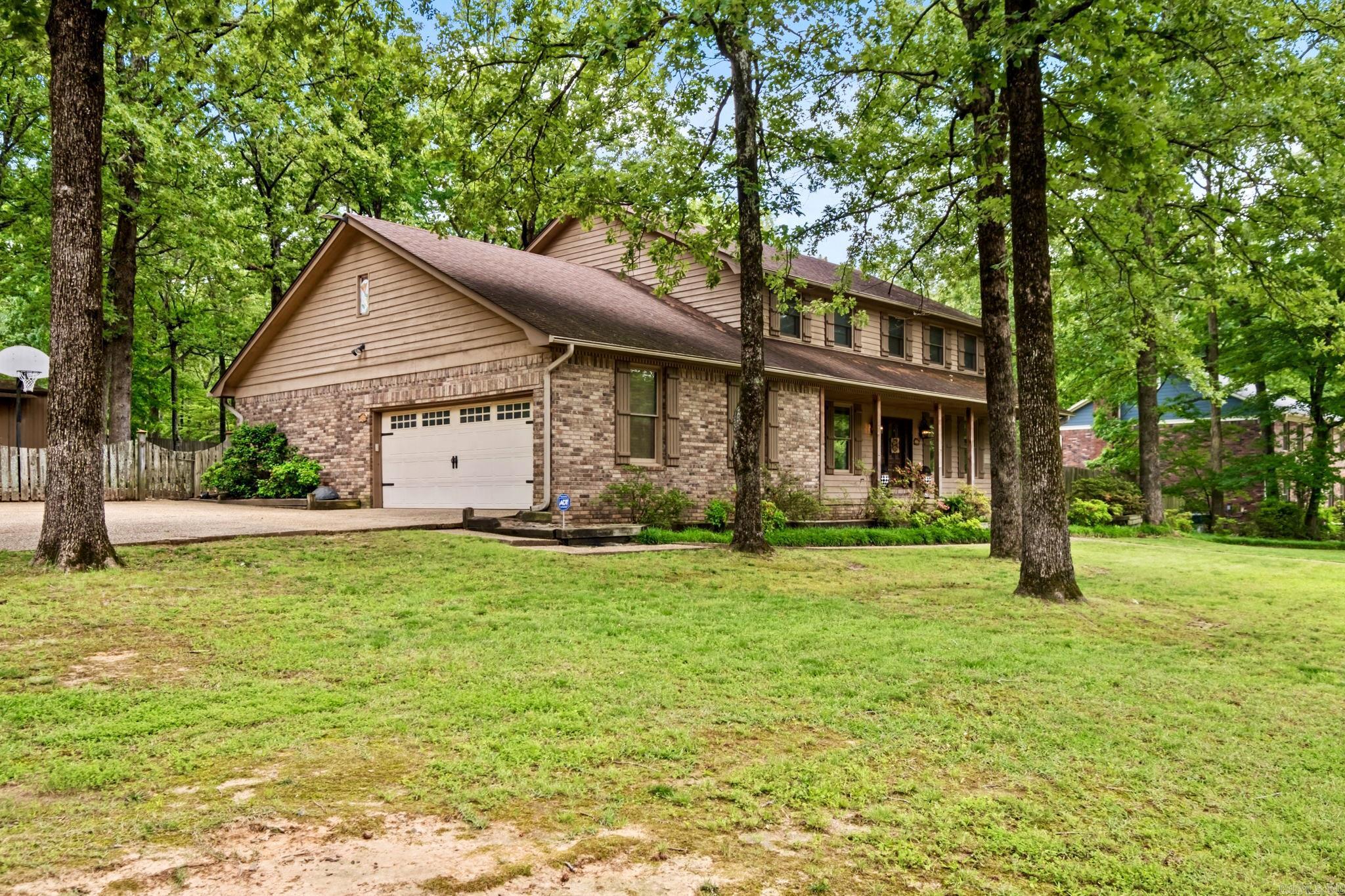 MAUMELLE CLUB MANOR TO CRYSTAL - Residential