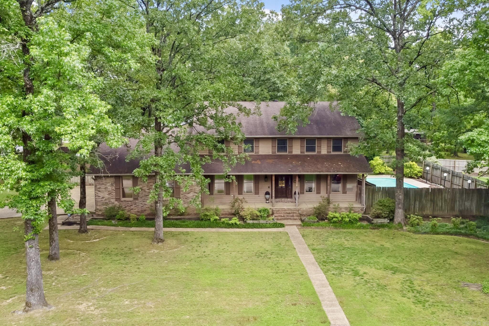 MAUMELLE CLUB MANOR TO CRYSTAL - Residential