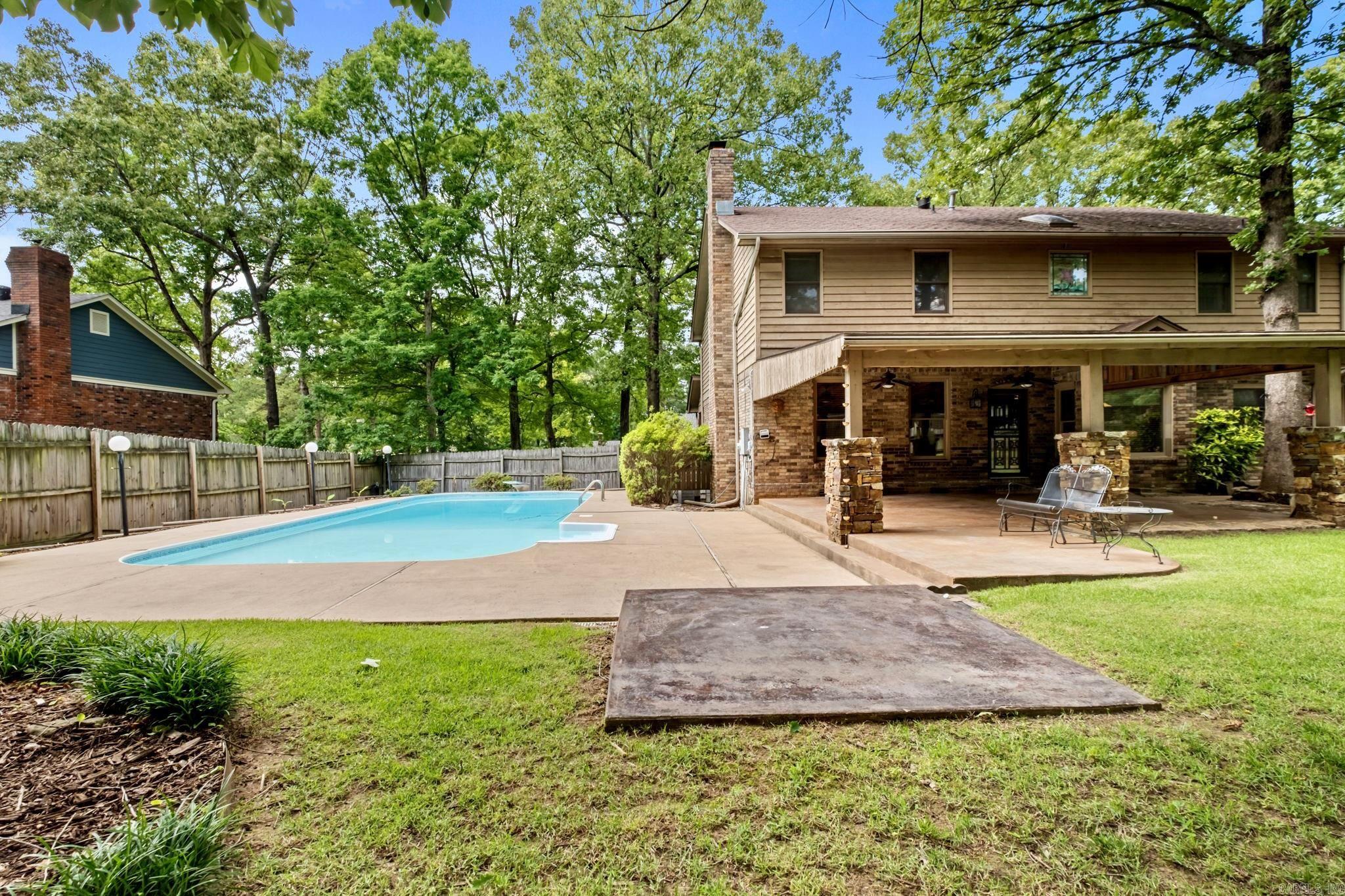 MAUMELLE CLUB MANOR TO CRYSTAL - Residential