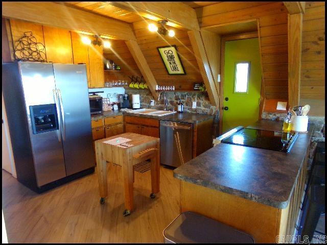 Lake View - Residential Lease