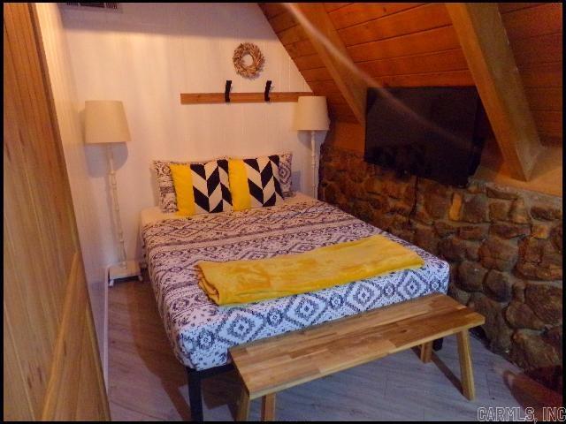 Lake View - Residential Lease