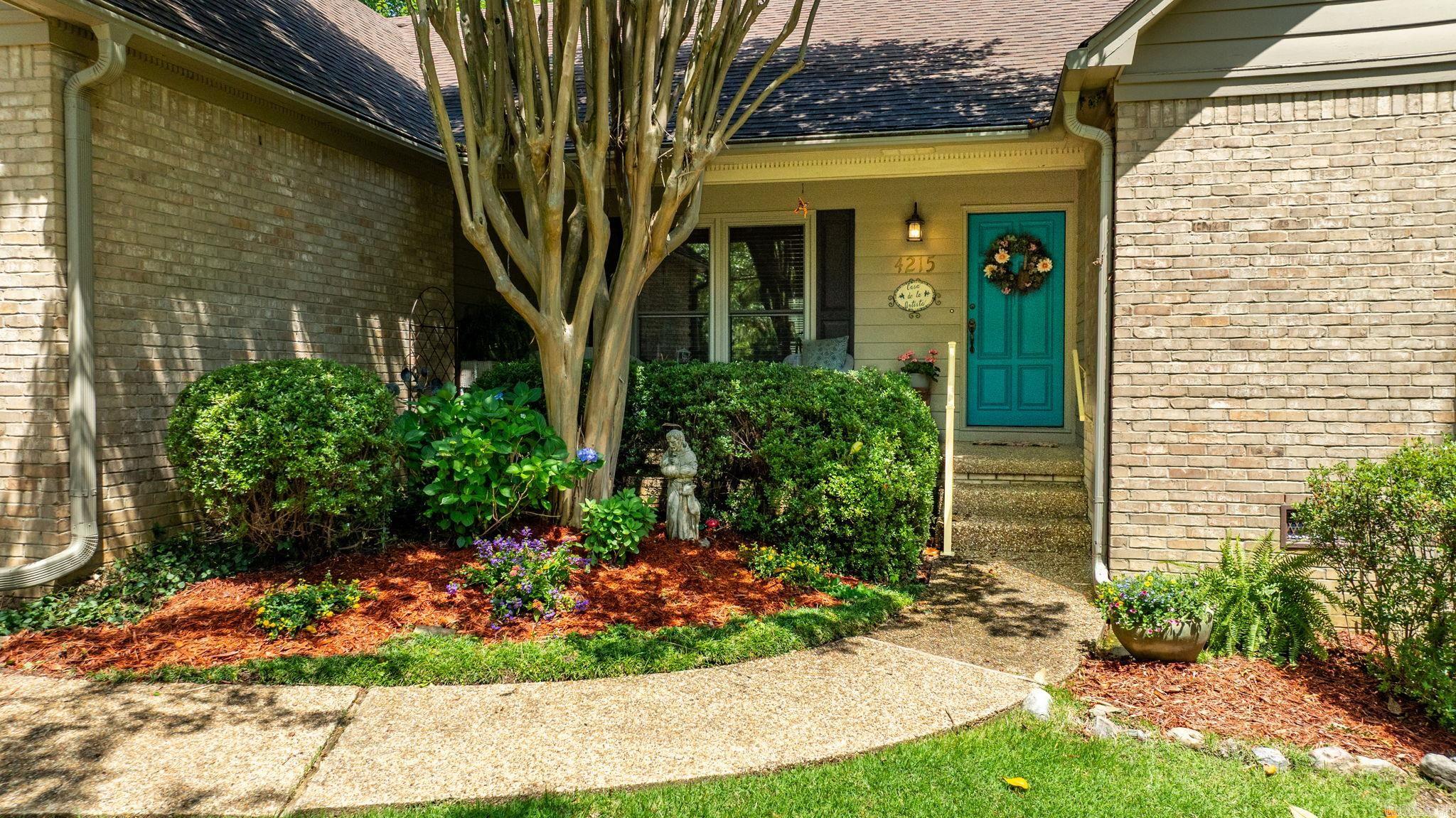 LONGLEA MANOR ADDN - Residential