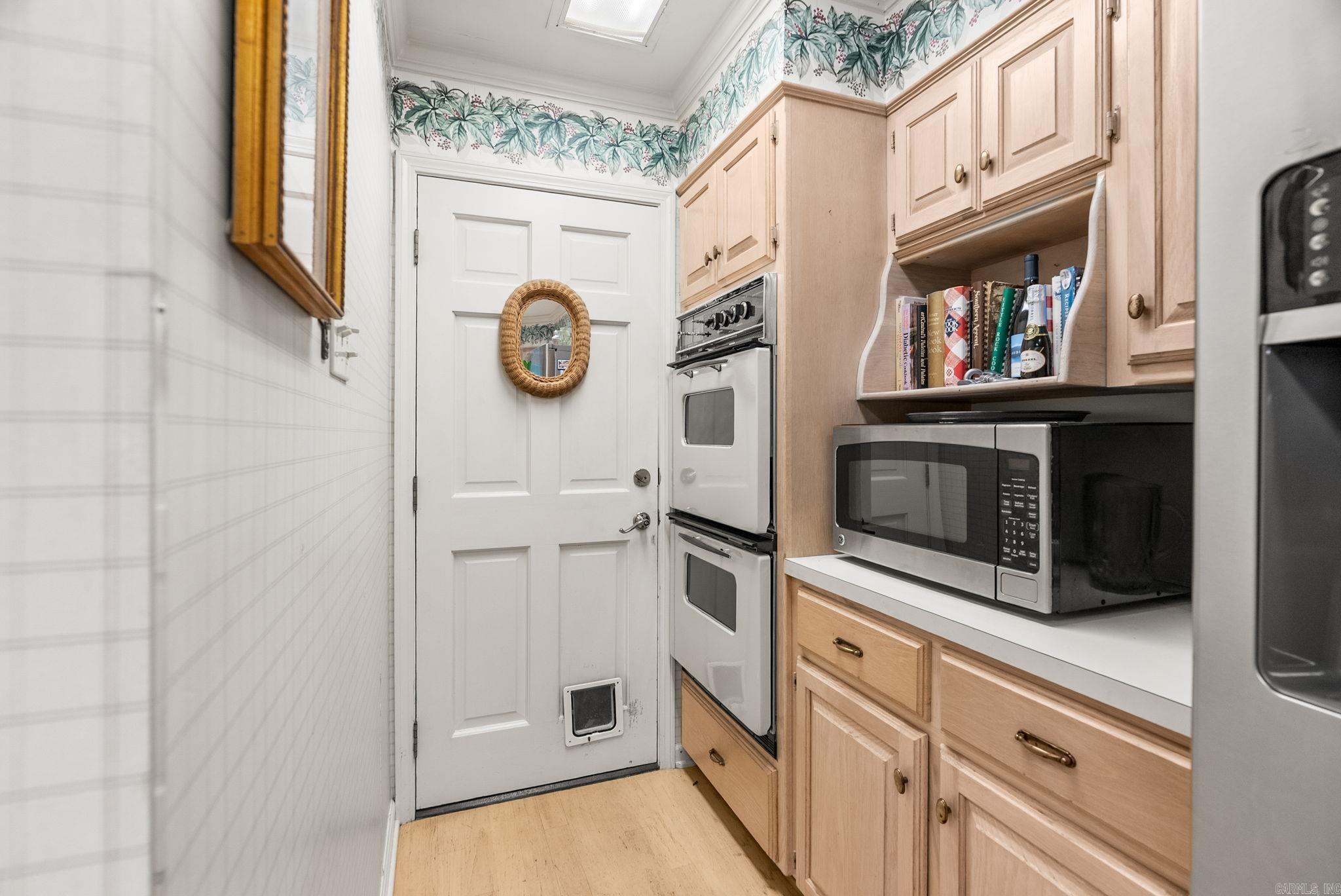 LONGLEA MANOR ADDN - Residential