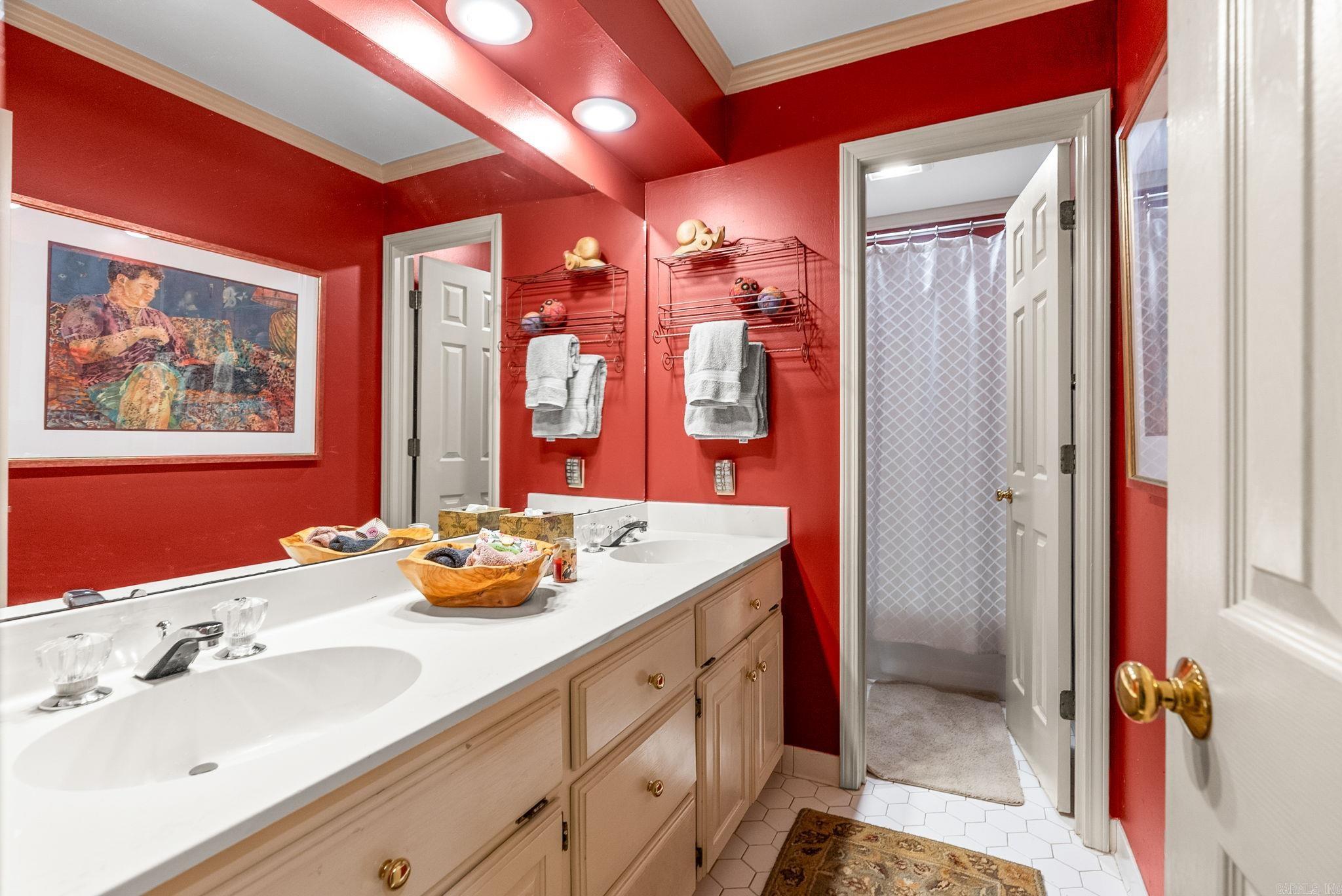 LONGLEA MANOR ADDN - Residential