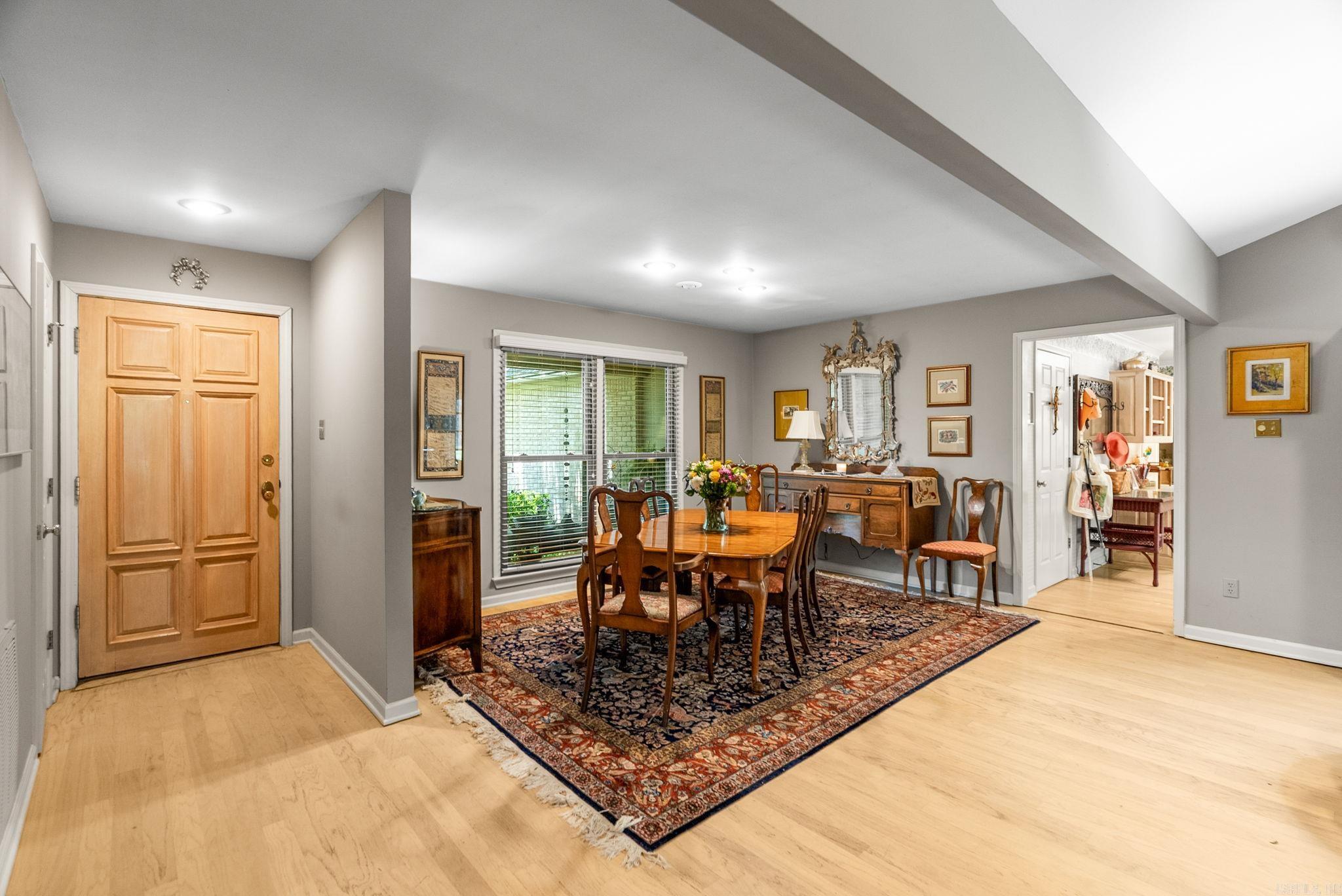 LONGLEA MANOR ADDN - Residential