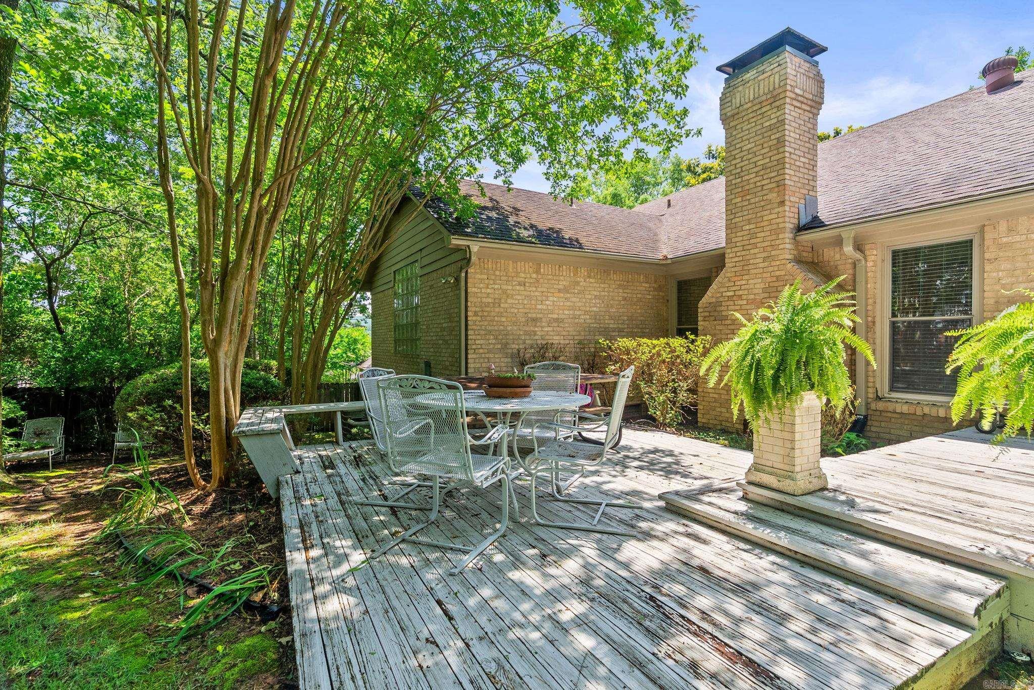 LONGLEA MANOR ADDN - Residential