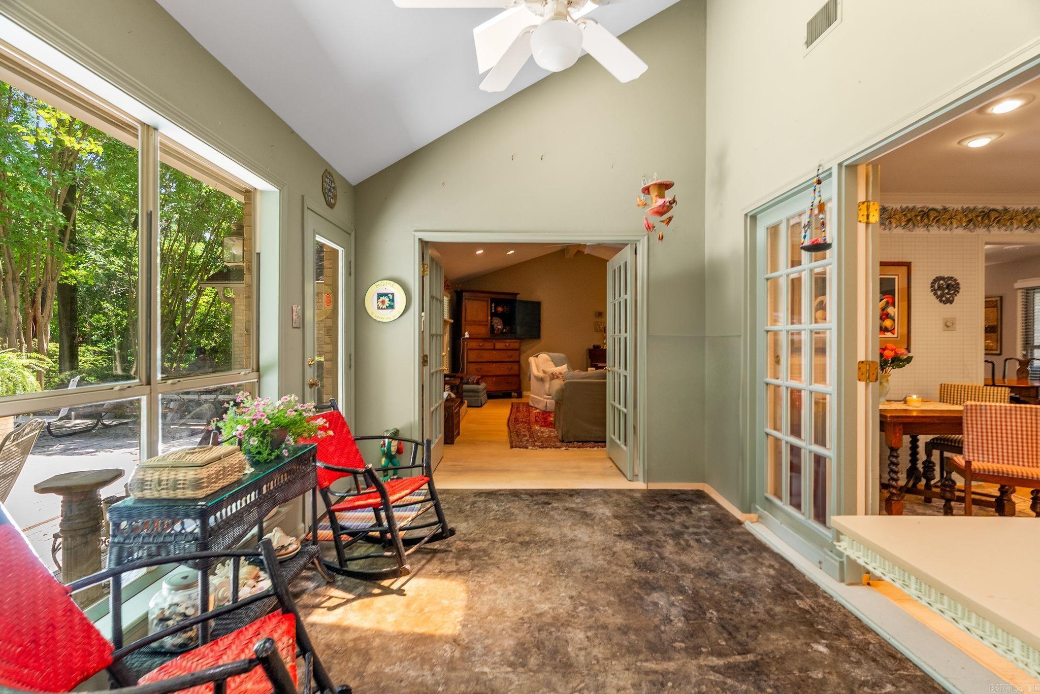 LONGLEA MANOR ADDN - Residential