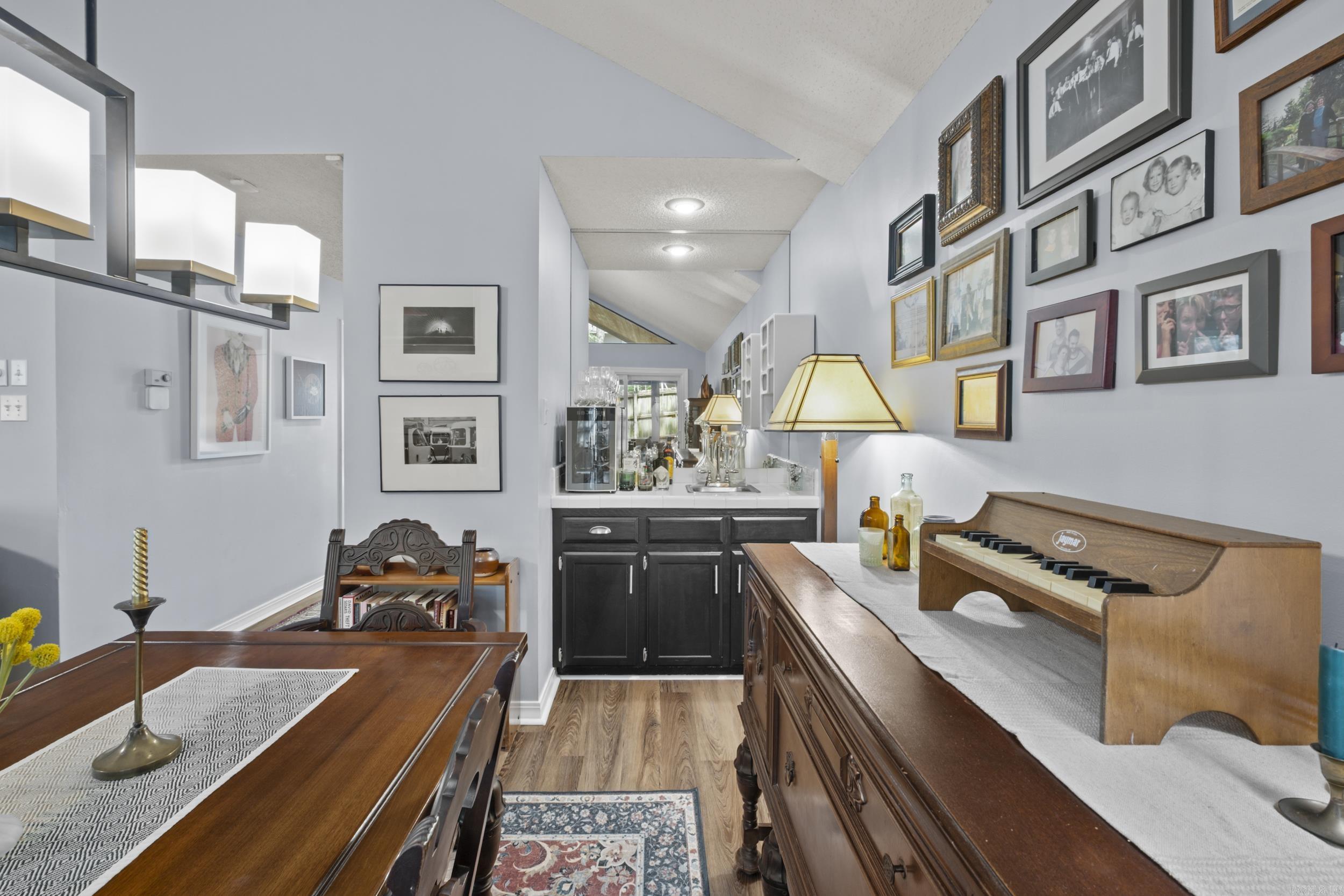 CEDAR RIDGE - Residential