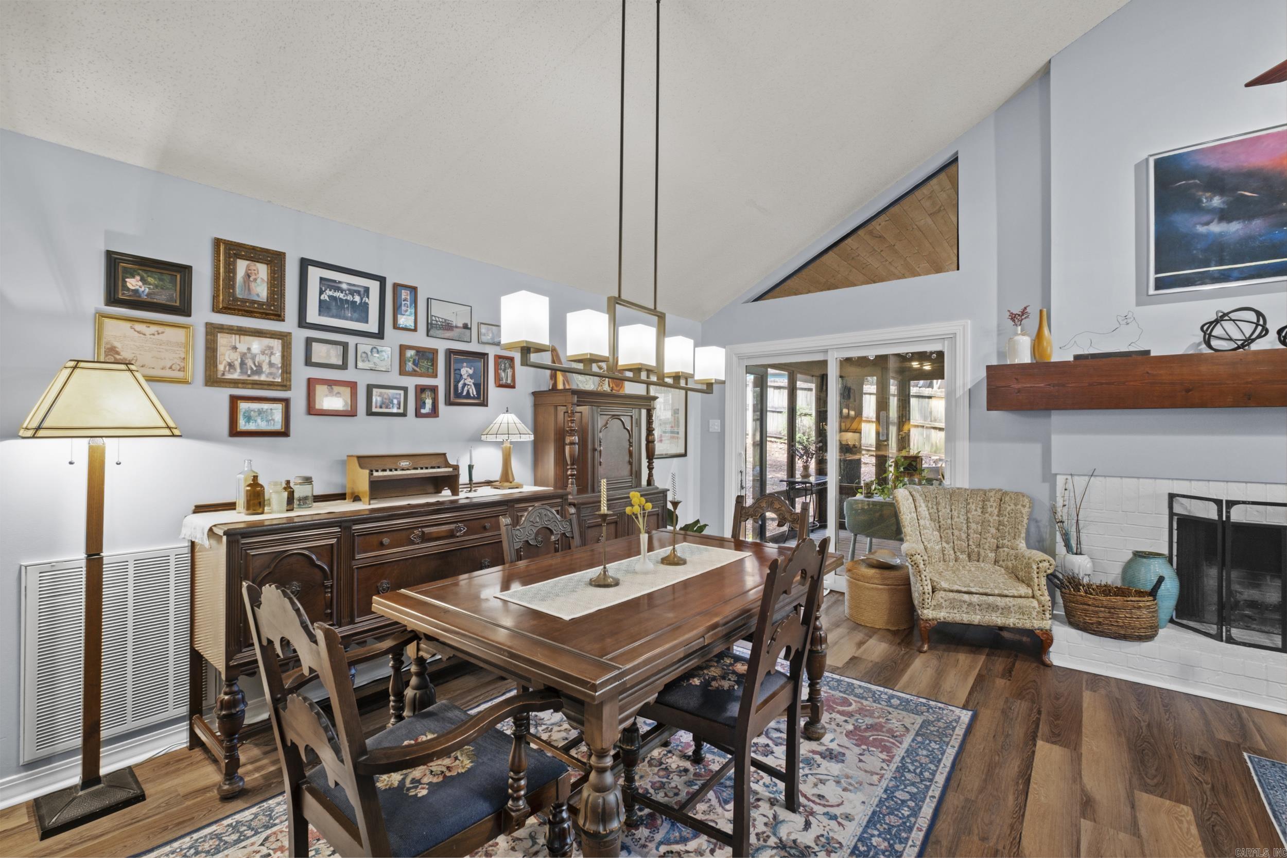 CEDAR RIDGE - Residential