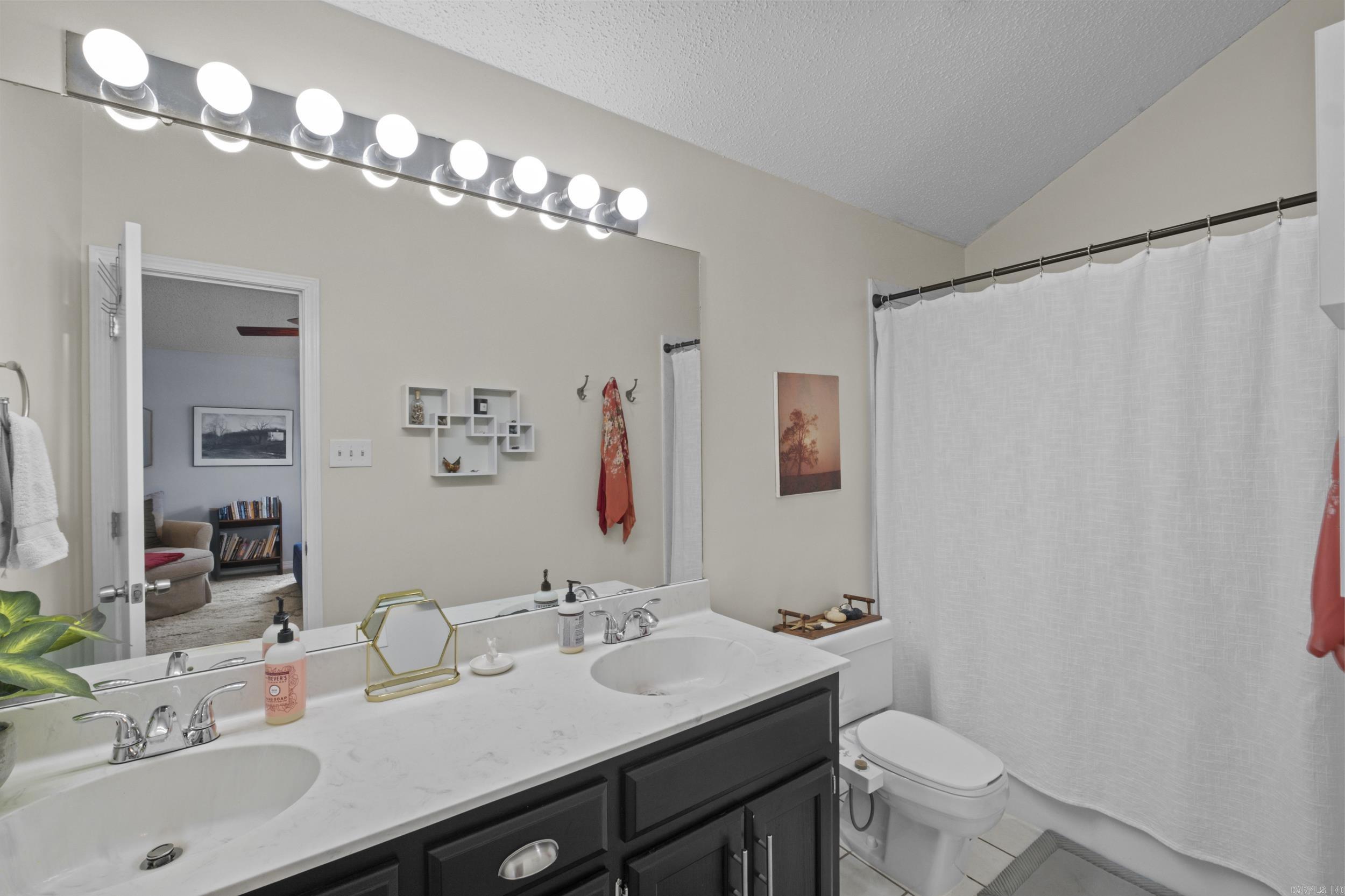 CEDAR RIDGE - Residential