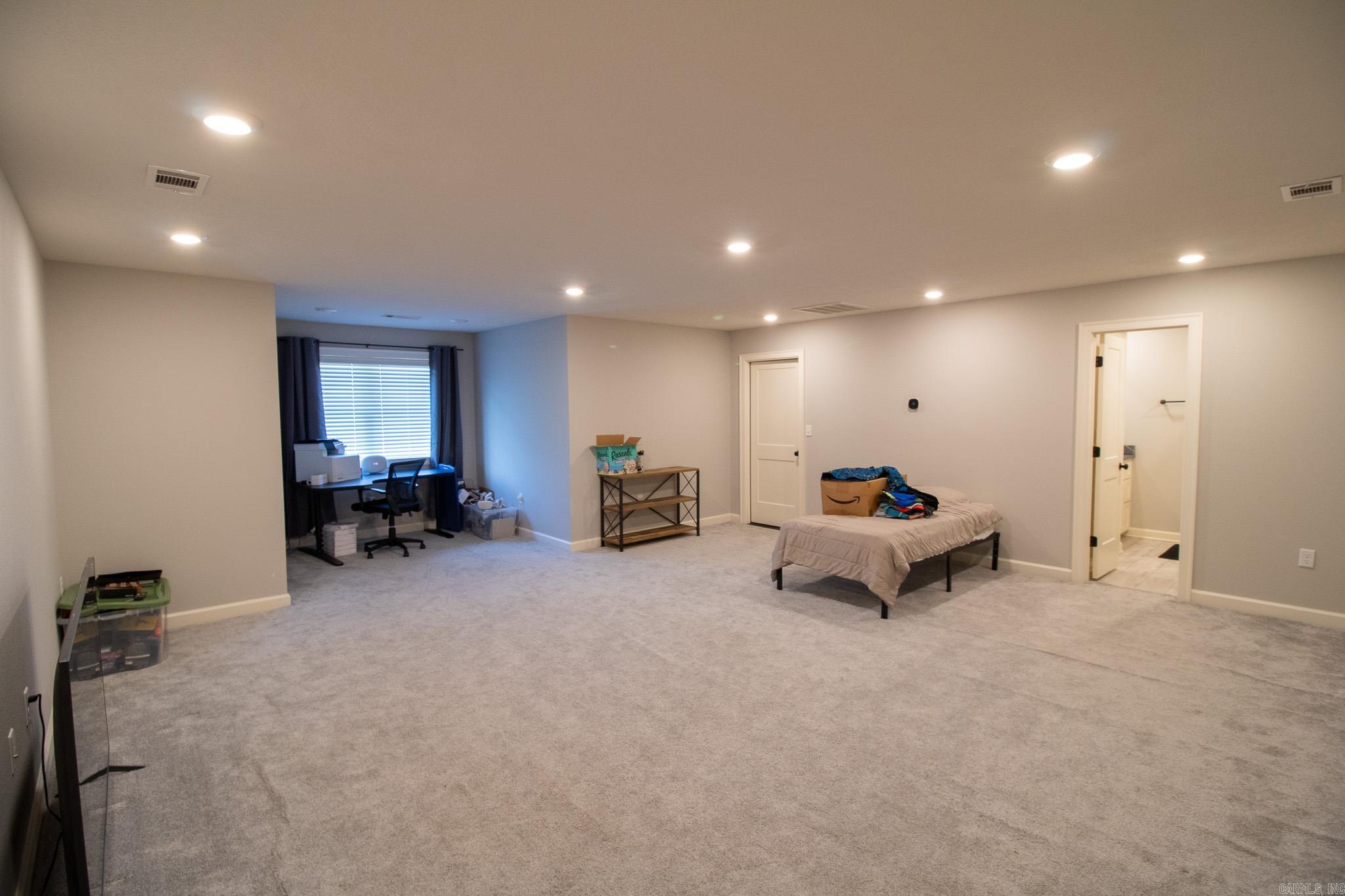 WOODRIDGE - Residential
