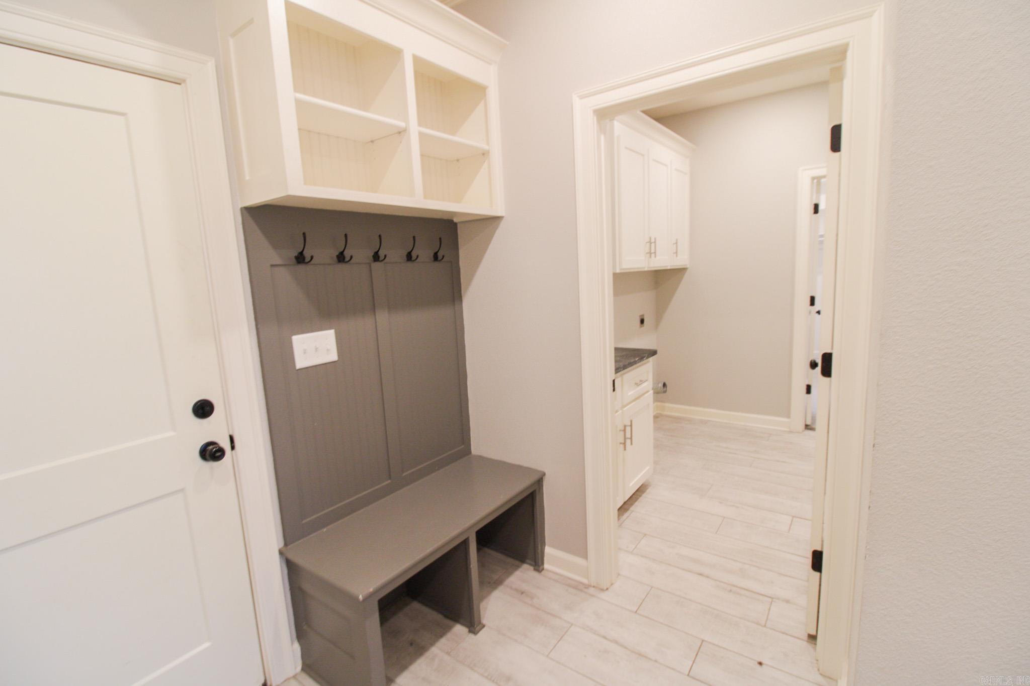 WOODRIDGE - Residential