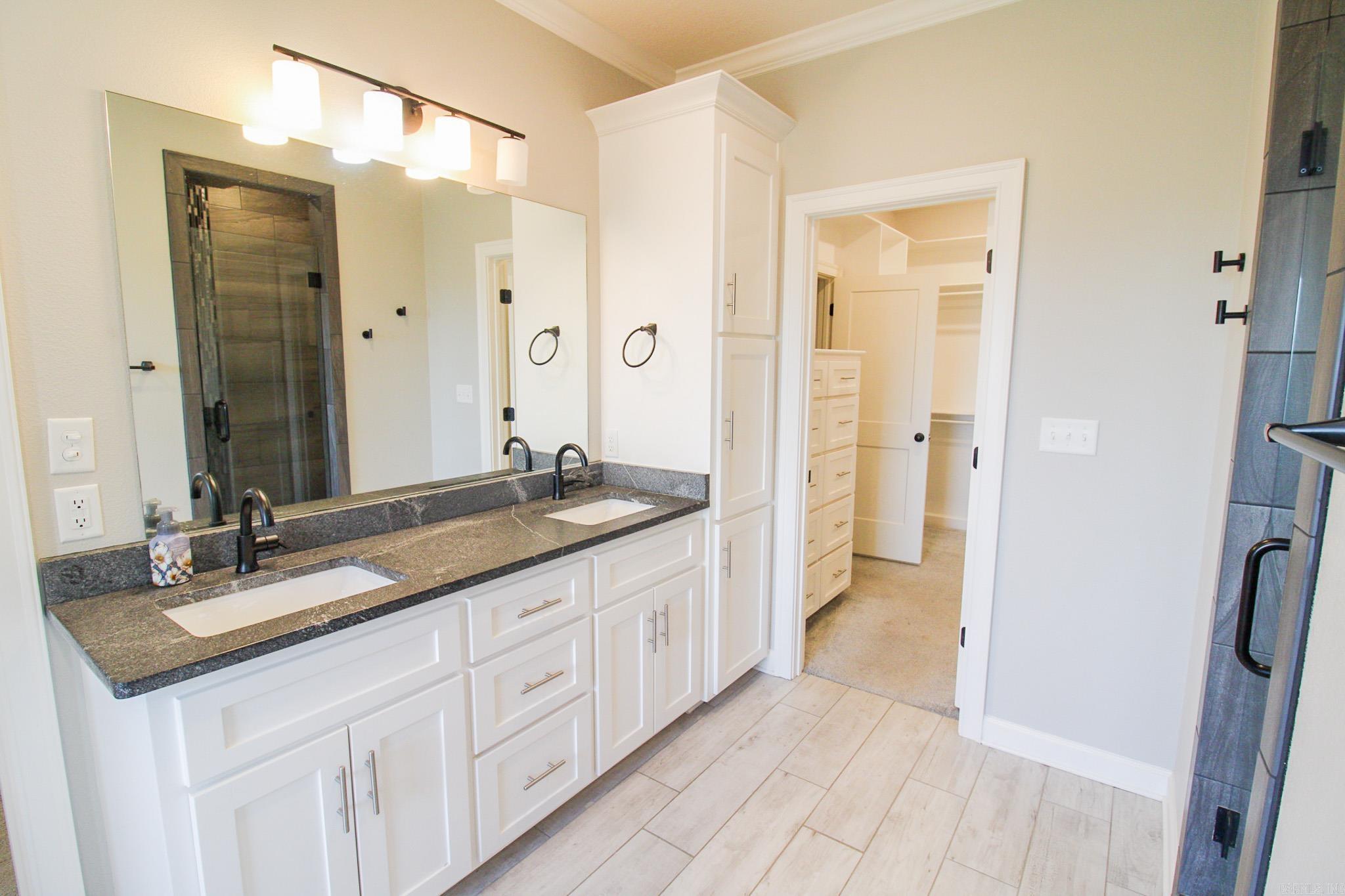 WOODRIDGE - Residential