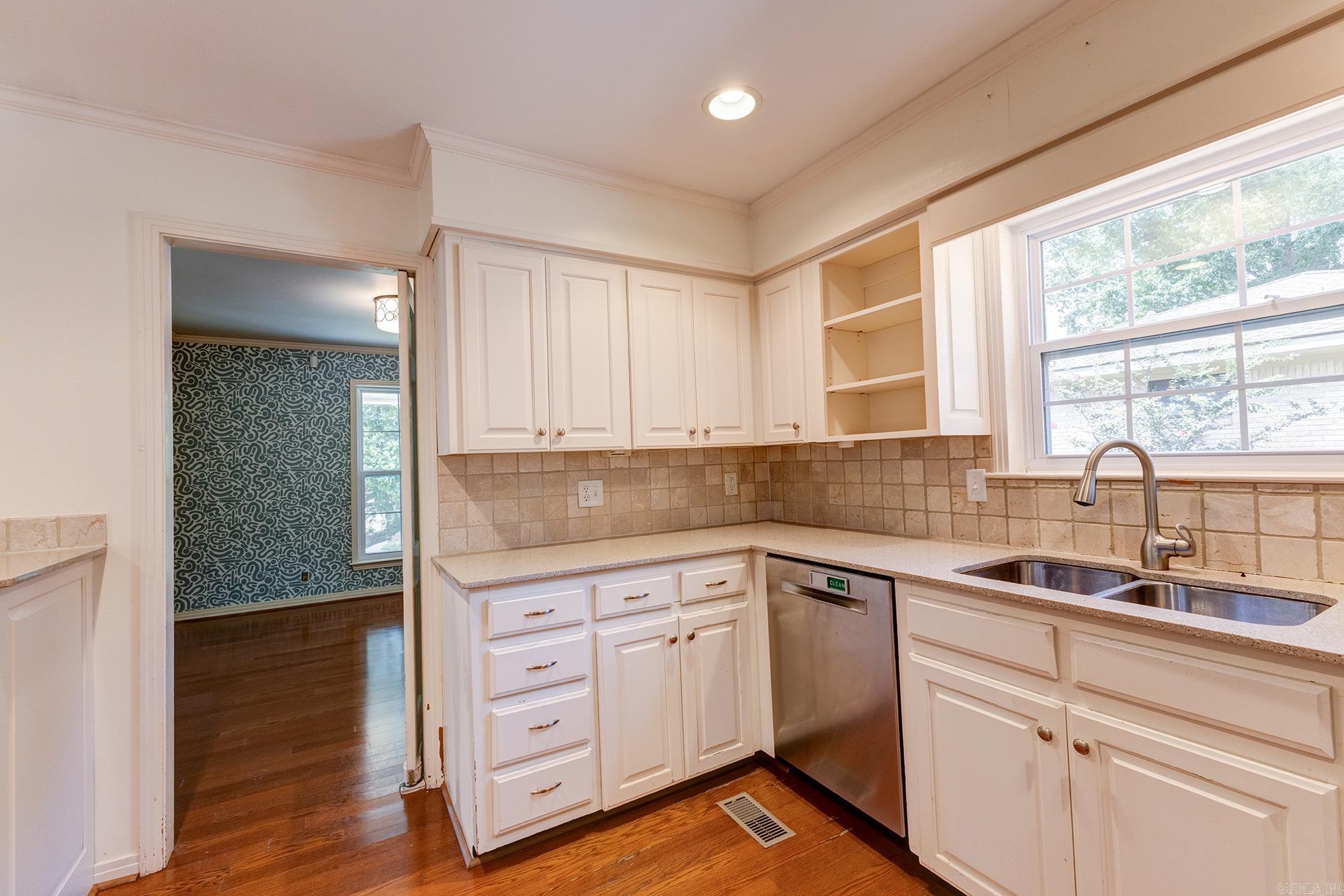 HALL COVE - Residential