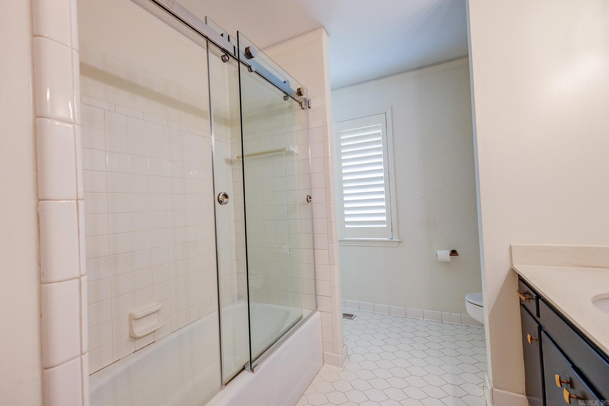 HALL COVE - Residential