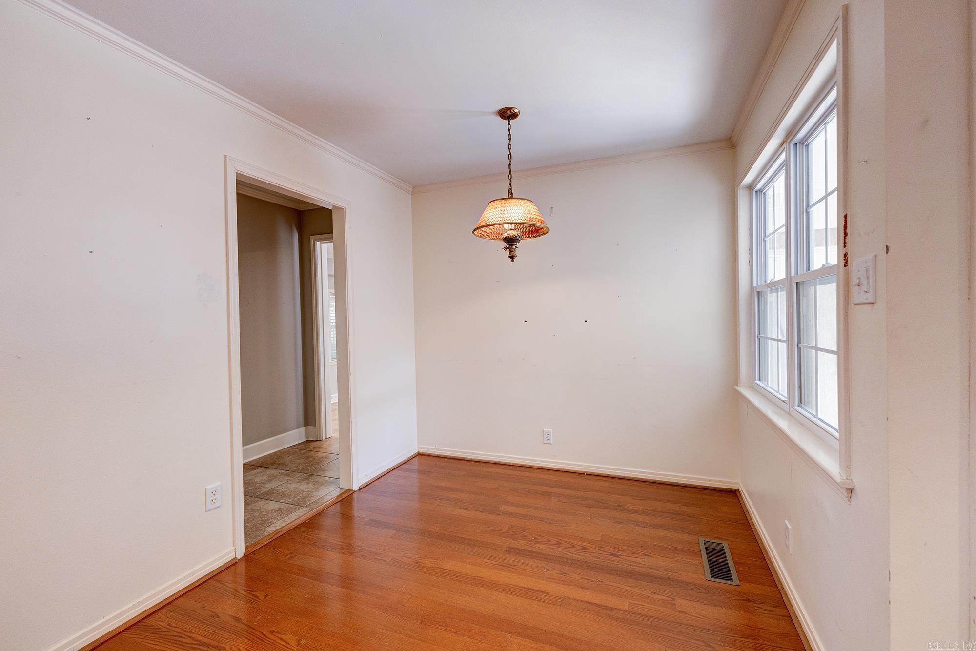 HALL COVE - Residential