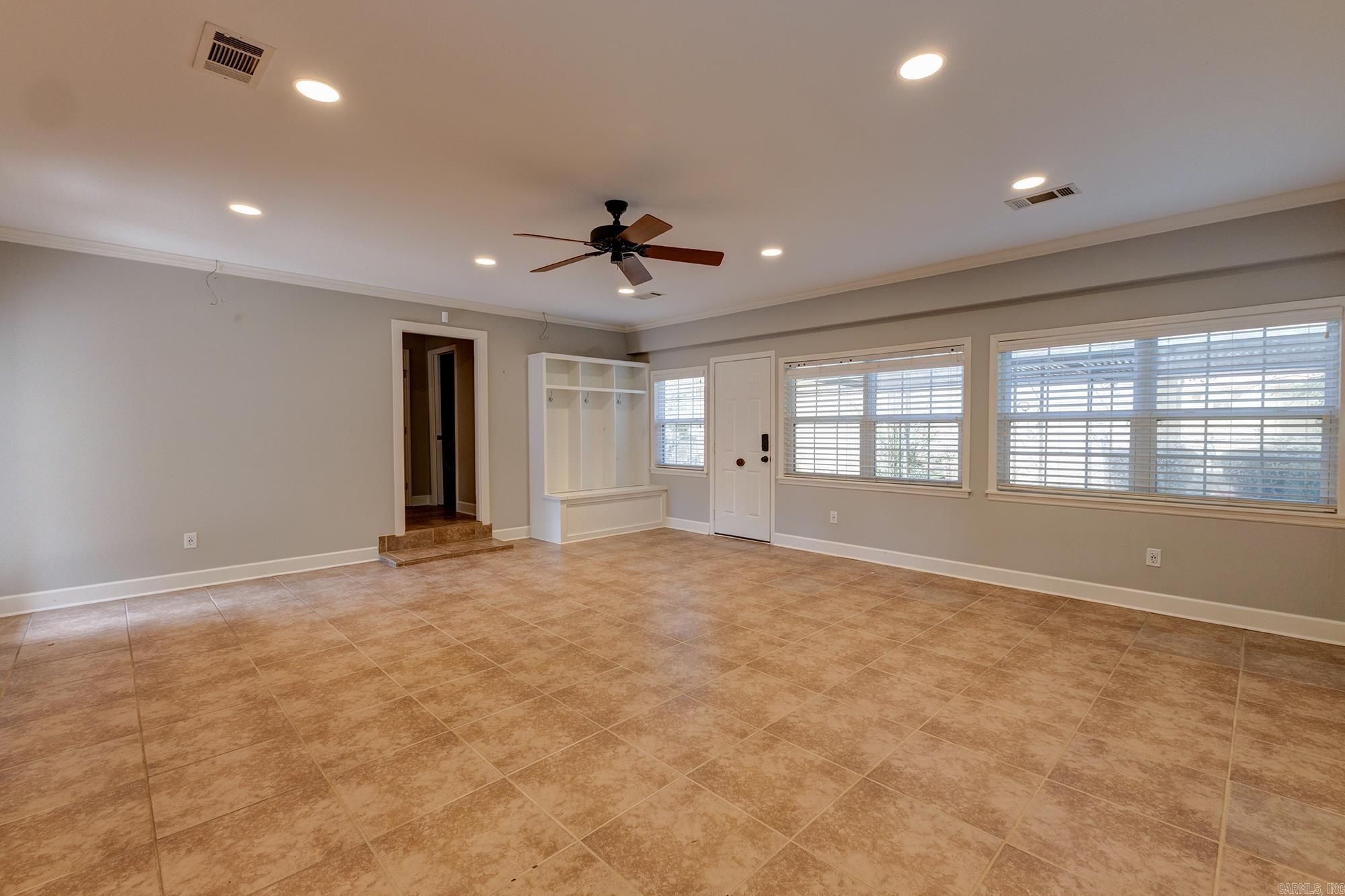 HALL COVE - Residential