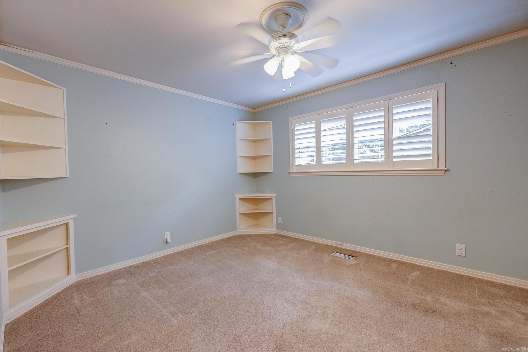 HALL COVE - Residential