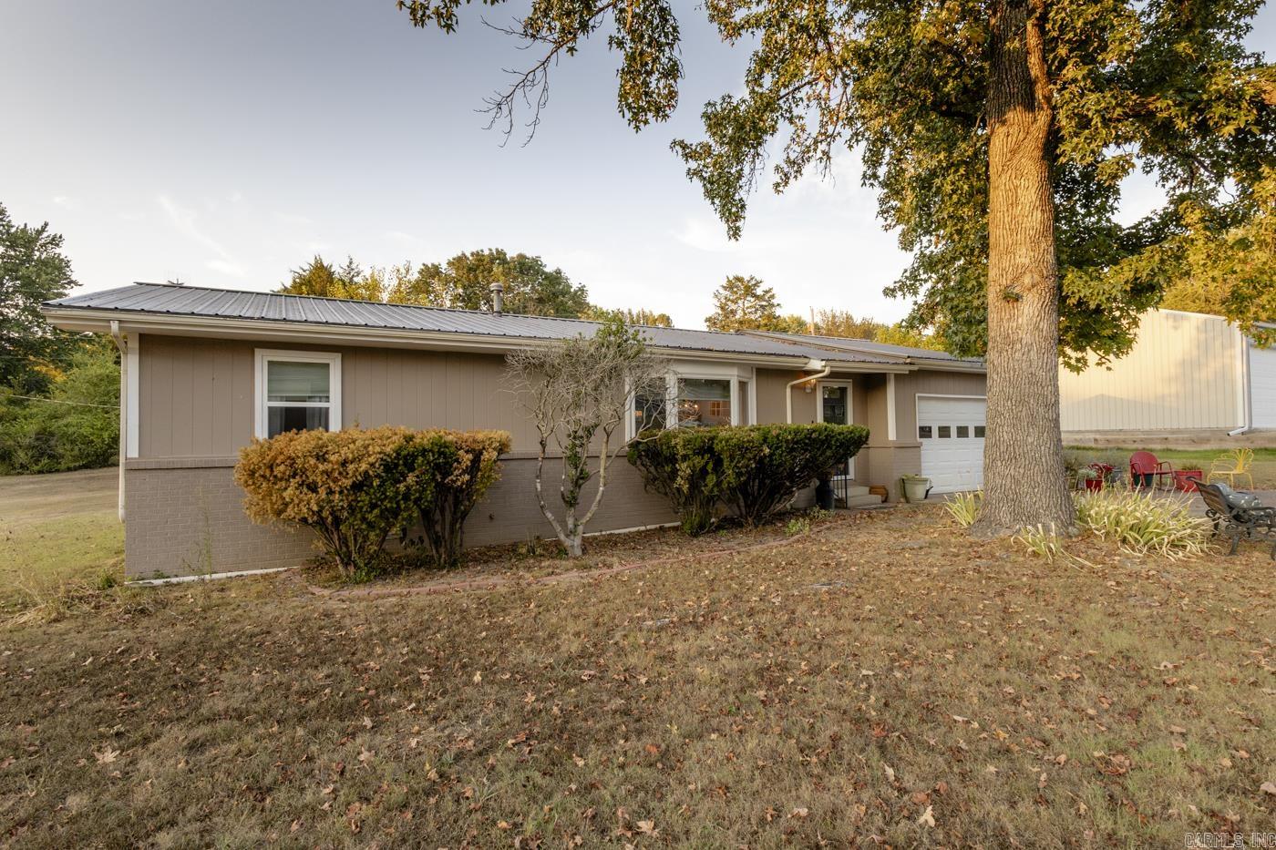 BREEZE HILLS - Residential