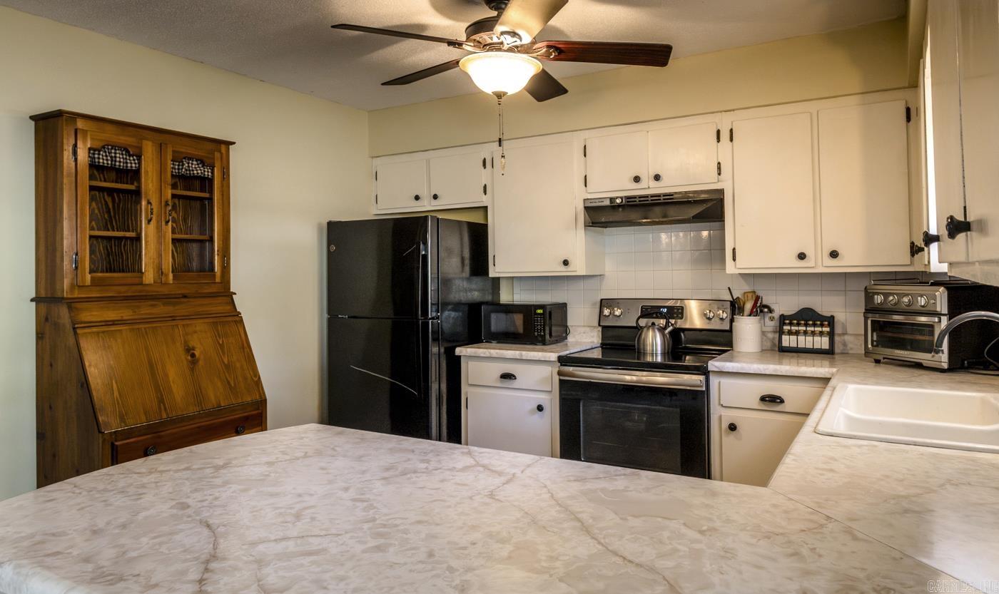 BREEZE HILLS - Residential
