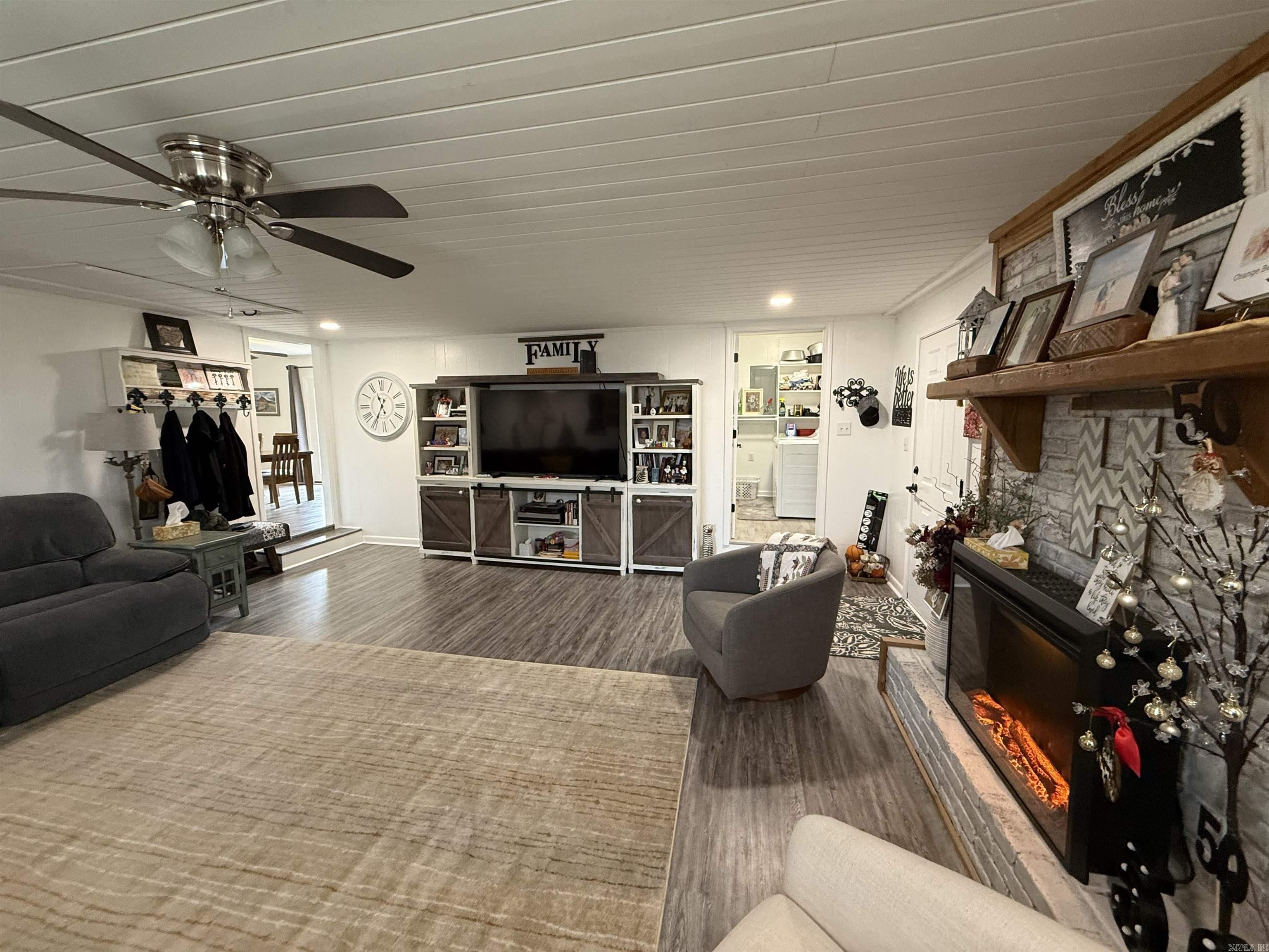 CLOVERDALE ADD (SEARCY) - Residential