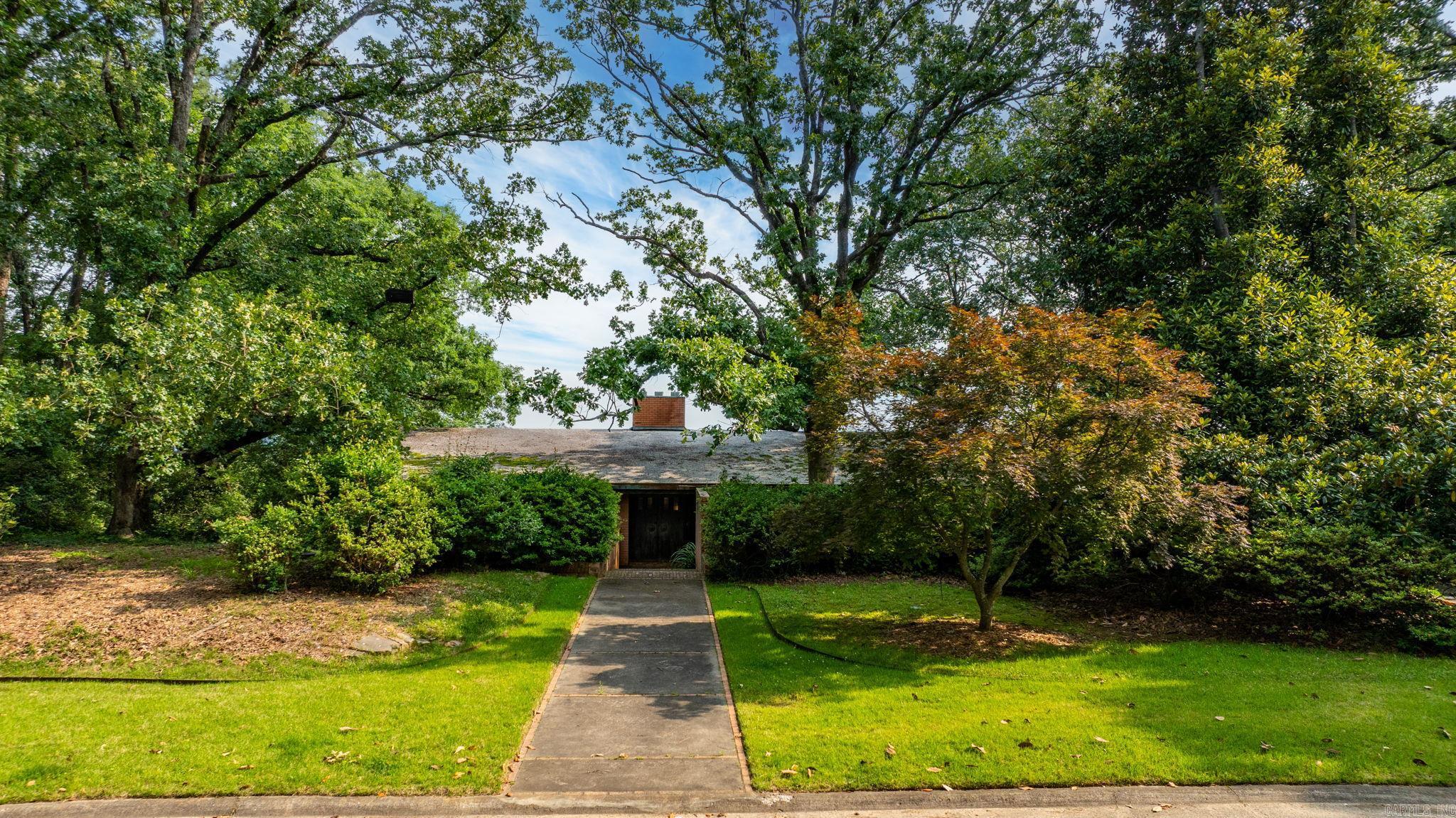 EAST PALISADES - Residential