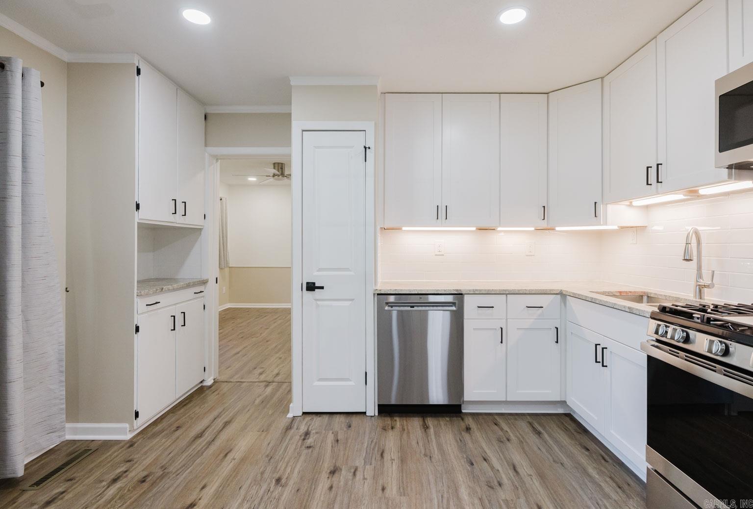 WATSON MANOR - Residential