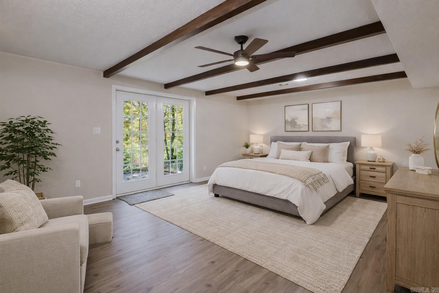 WATSON MANOR - Residential