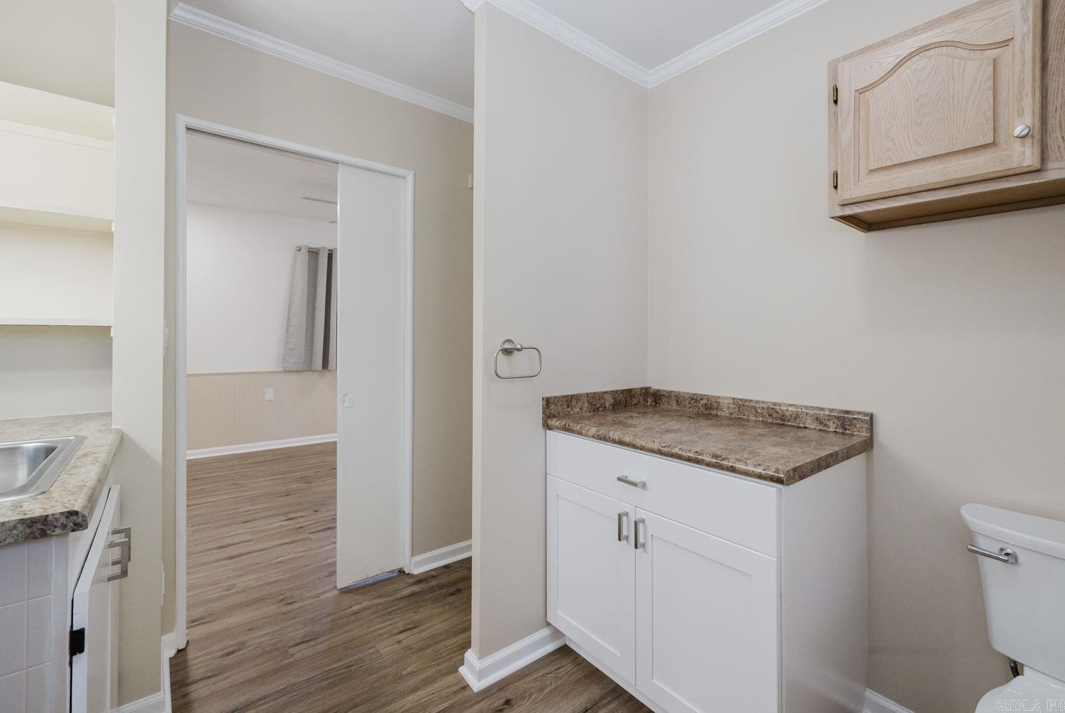 WATSON MANOR - Residential