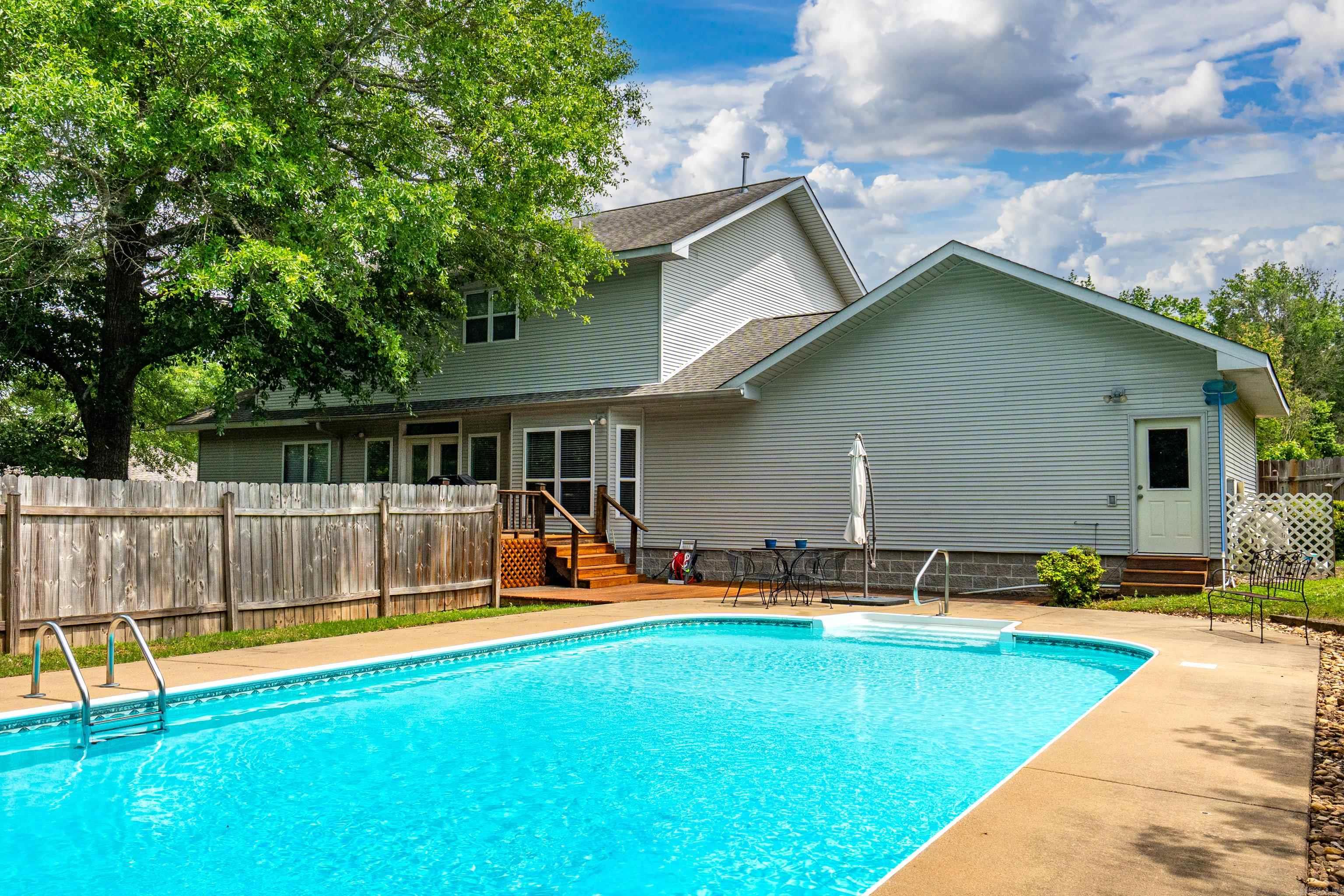 SHADOW RIDGE - Residential