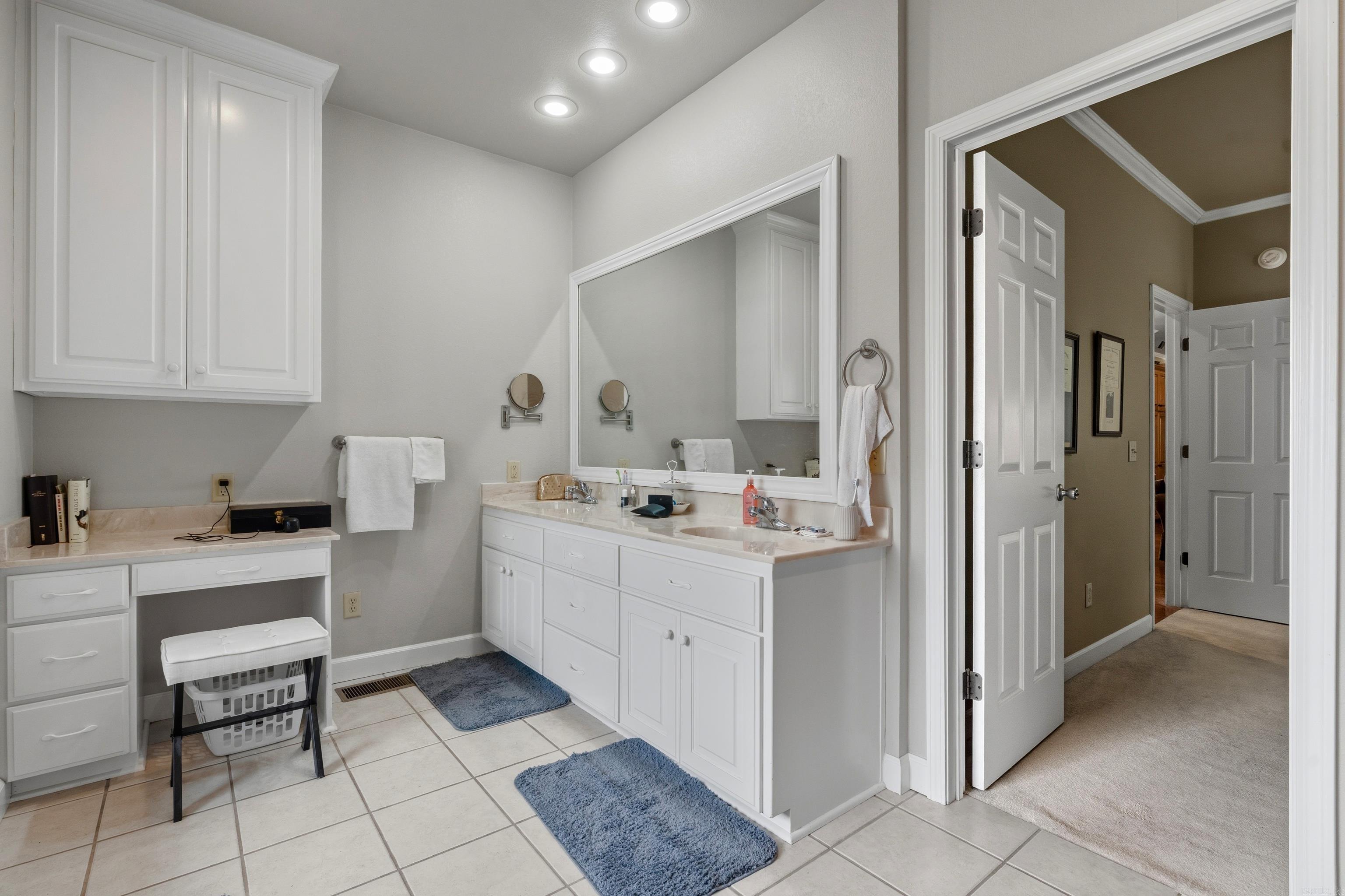 SHADOW RIDGE - Residential