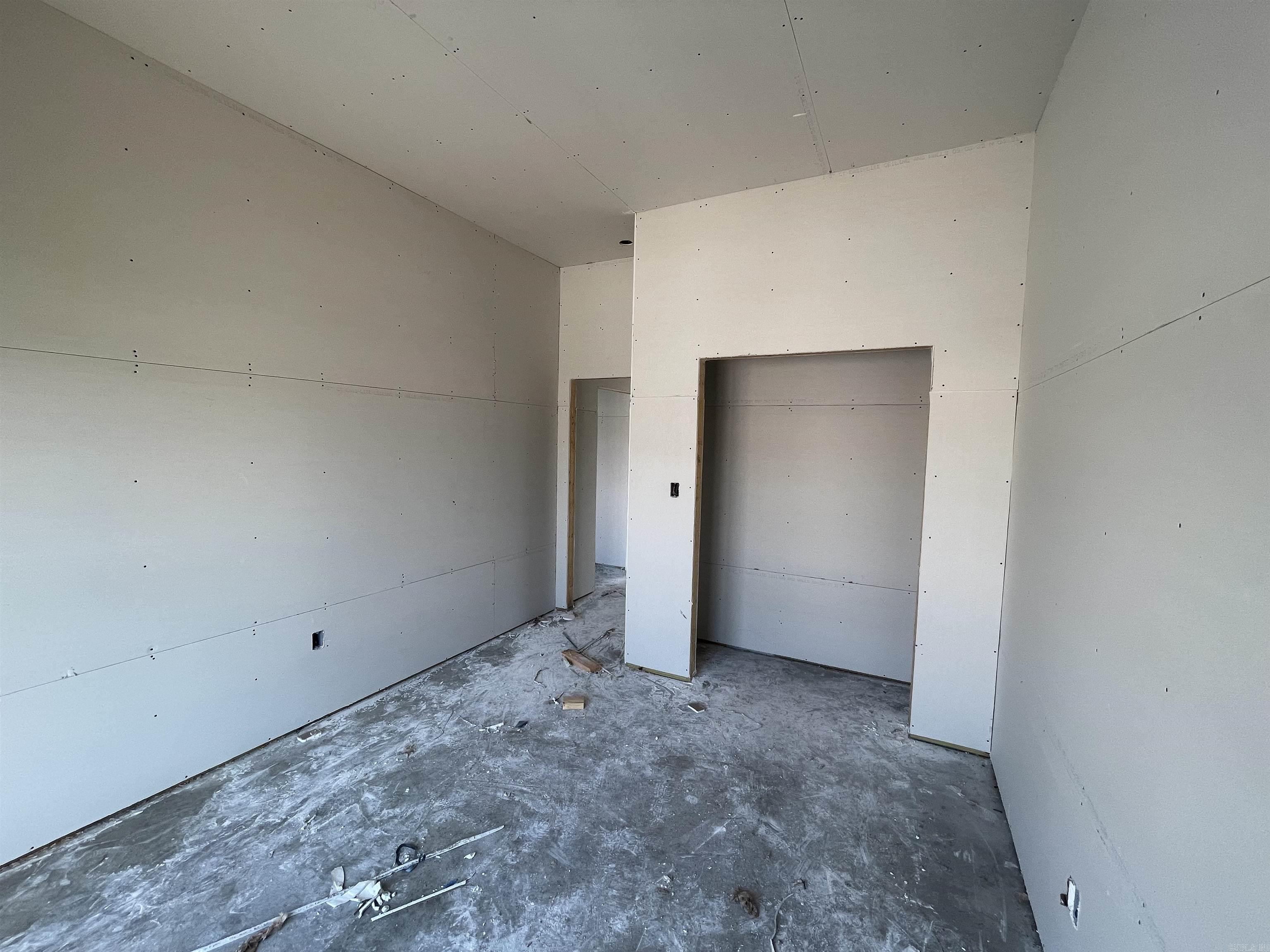 EAST MEADOW - Residential
