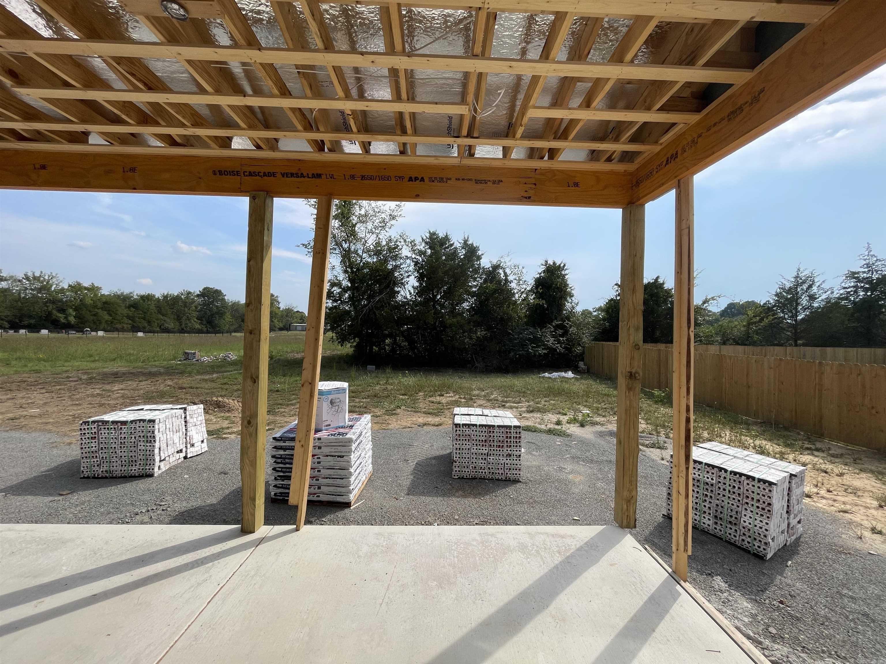 EAST MEADOW - Residential